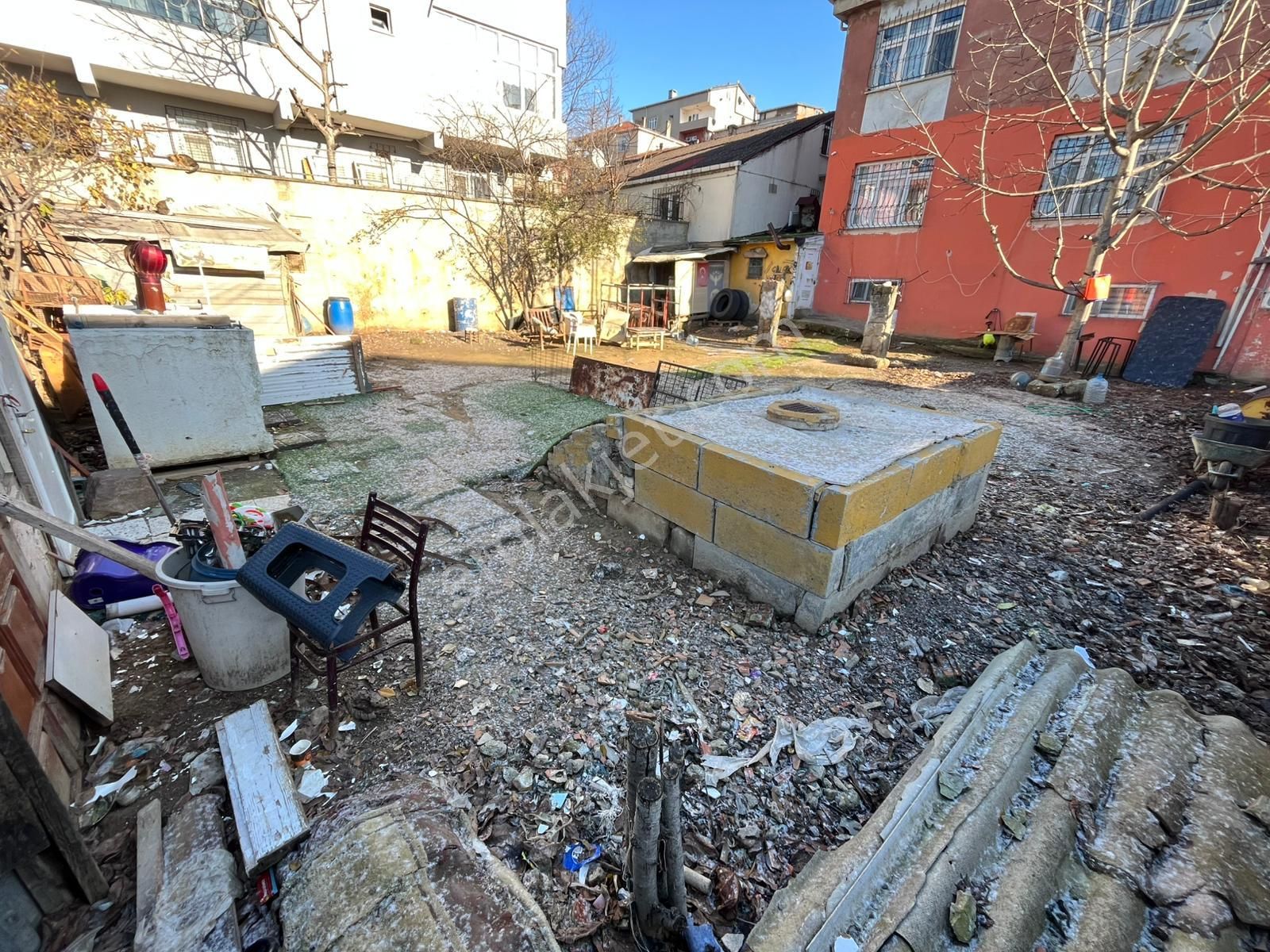 Ahmet Yesevi'de Konut İmarlı Tek Tapulu 205m Satılık Arsa - Görsel 9