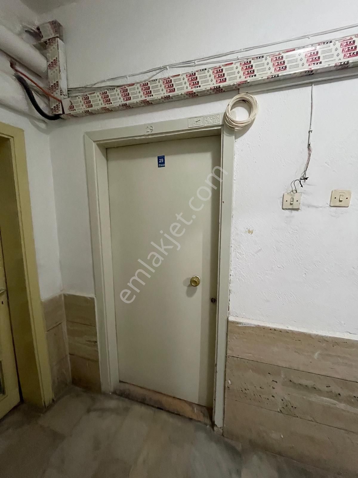 Afyon Üçok Emlaktan Dumlupınar Mah Fırsat 2+1 Mesken Tapulu Kelepir Daire - Görsel 5