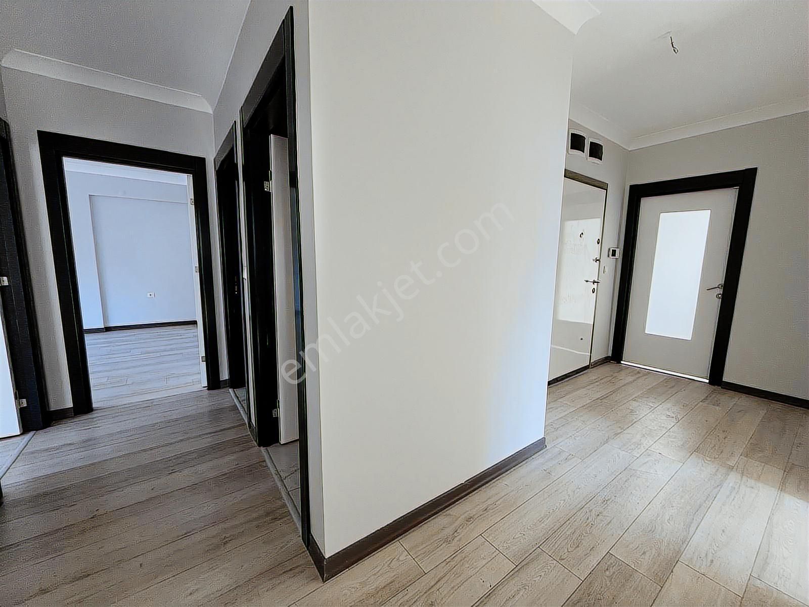 ▄vega▄boğaziçi Mahallesi Cadde Üzeri Sıfır Yapılı 3+1 Daire - Görsel 23