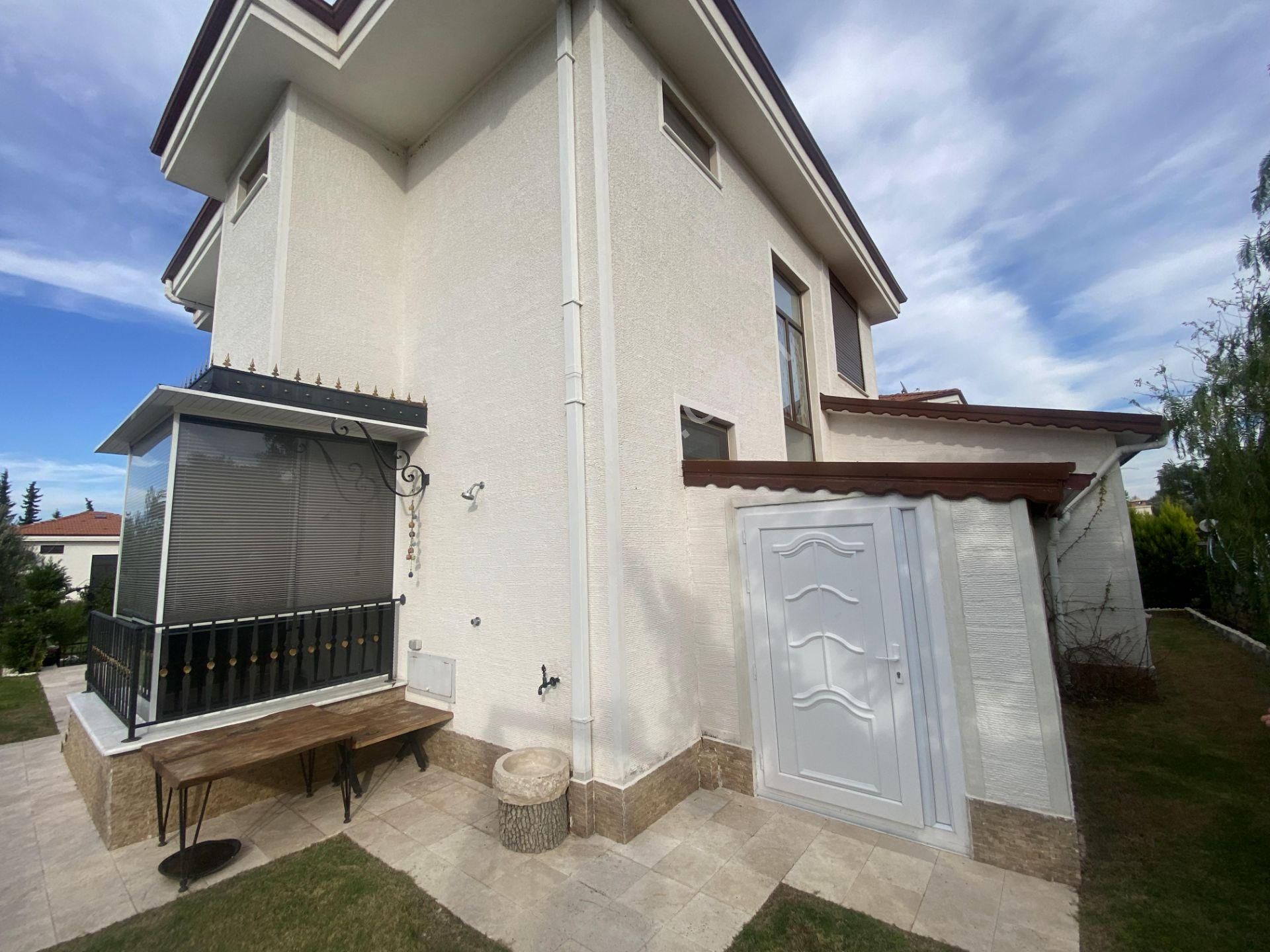 Balıkesir Ayvalık Ta Satılık Villa.denize 80 Metre Mesafede - Görsel 29