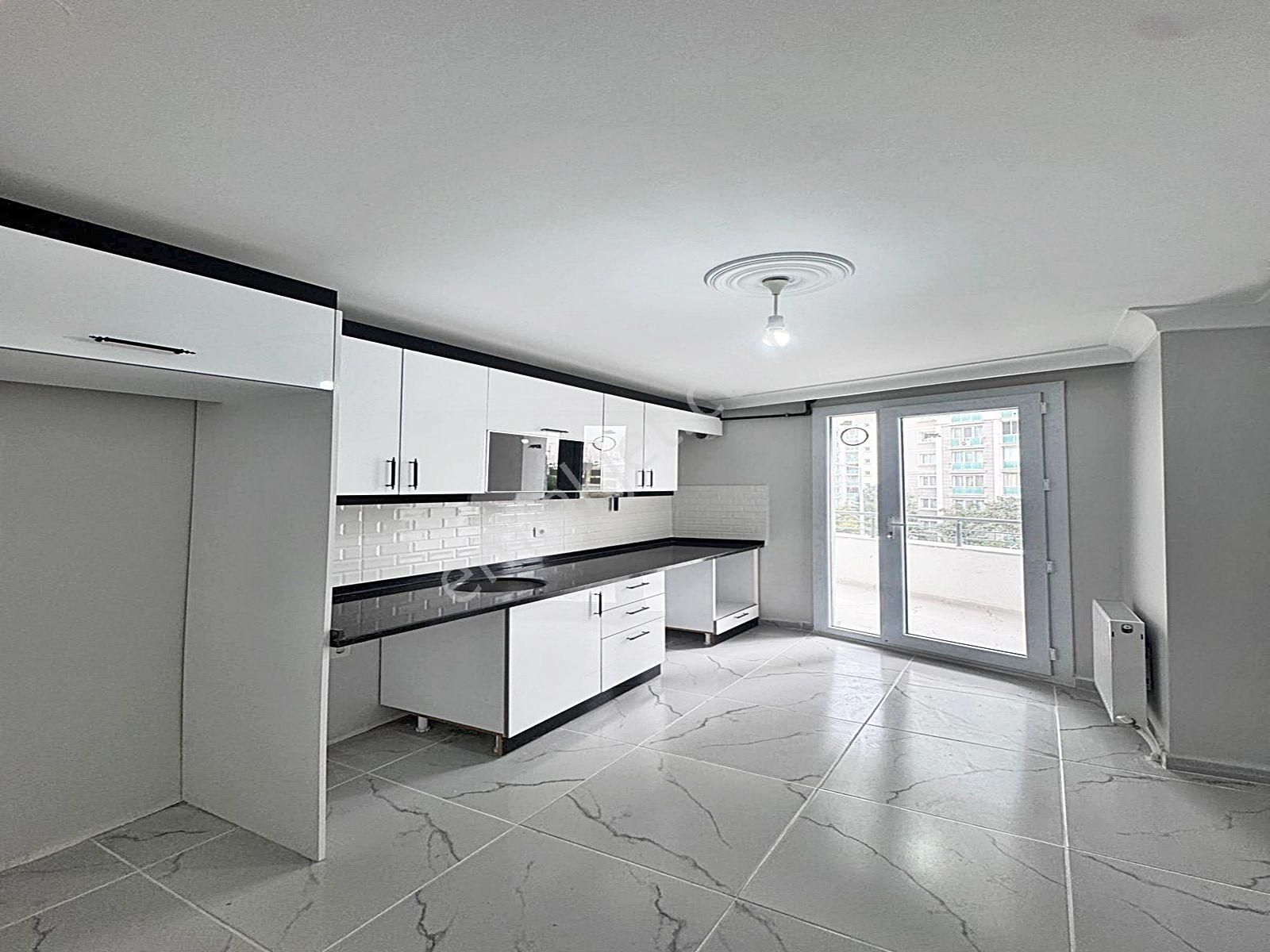 Cadde34 Yapı'dan Yunus Emre'de Açık Cephe Çift Balkonlu Sıfır %80krediye Uygun Satılık Arakat Daire