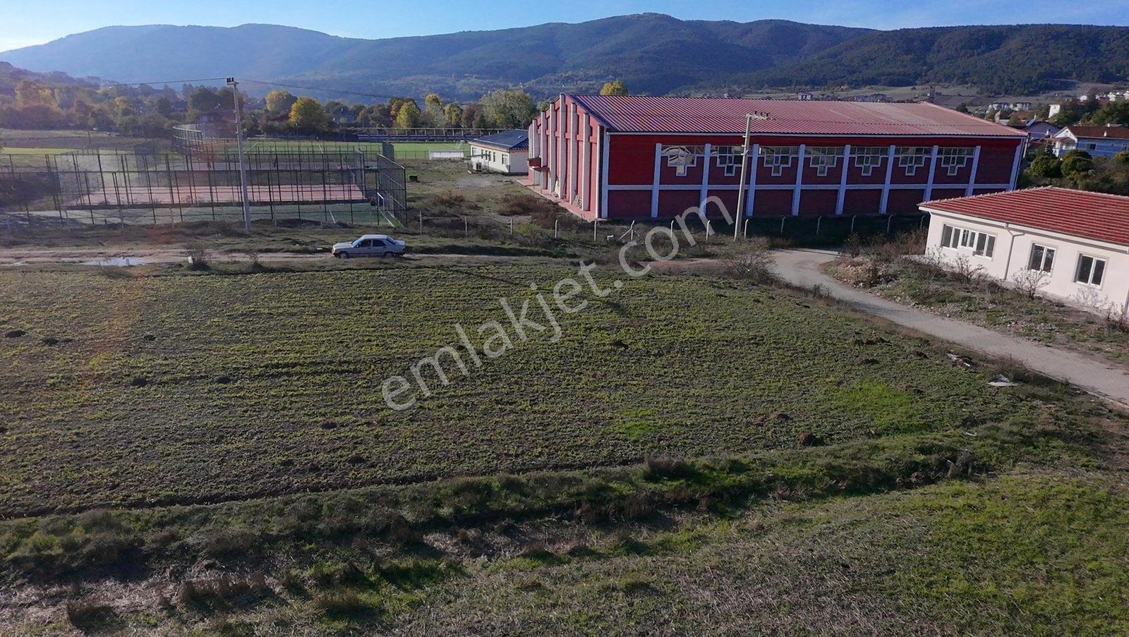 Mengen Stadı Yanı Güzel Konumda Köşe Parsel İmarlı Satılık Arsa - Görsel 9