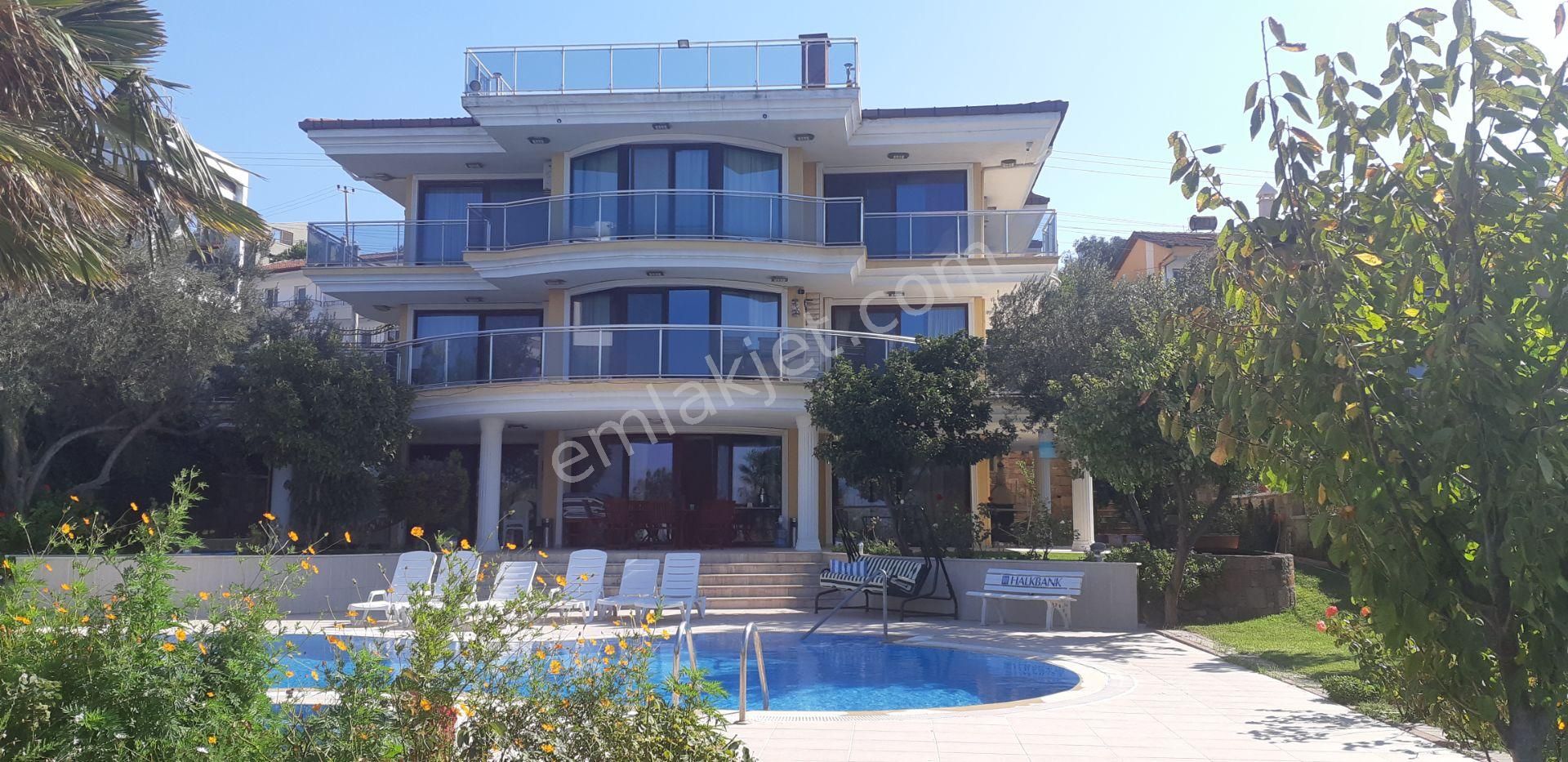 Balıkesir Ayvalık Ta Satılık Muhtesem Villa.denize Sıfır - Görsel 3