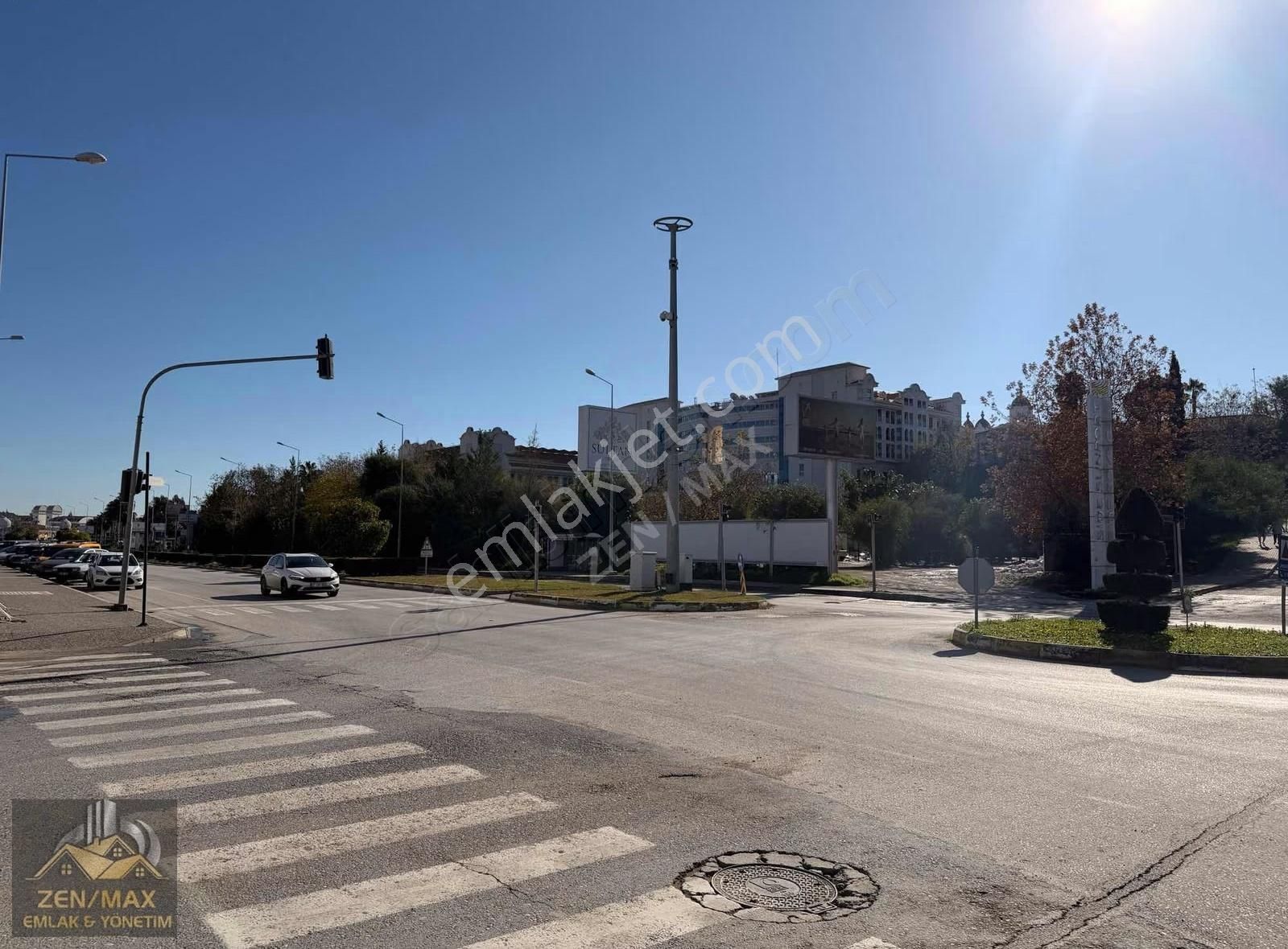 Manavgat Evrenseki Çolaklı Kavşağında Cadde Üzeri Devren Market - Görsel 12