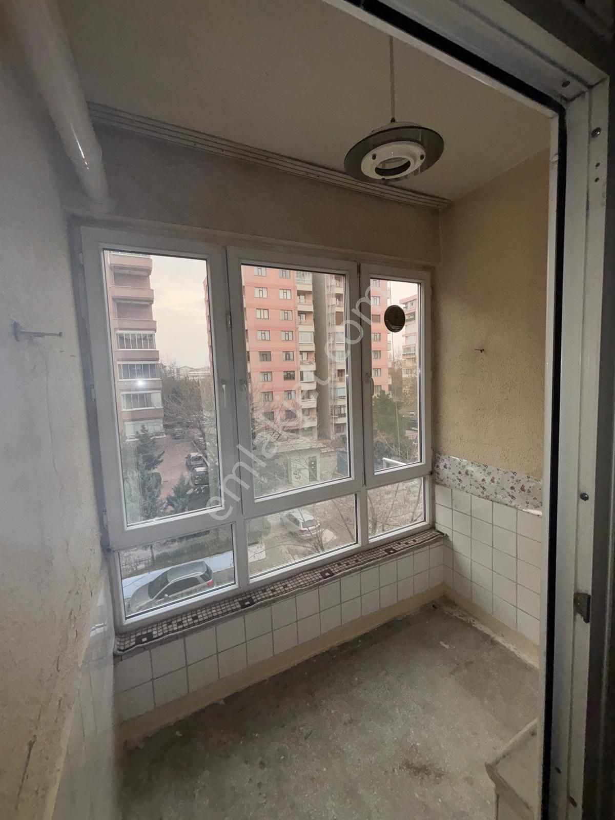 İsa Kavak Gayrimenkul’den Karatay Kalenderhane 2+1 Daire Kiralık - Görsel 3