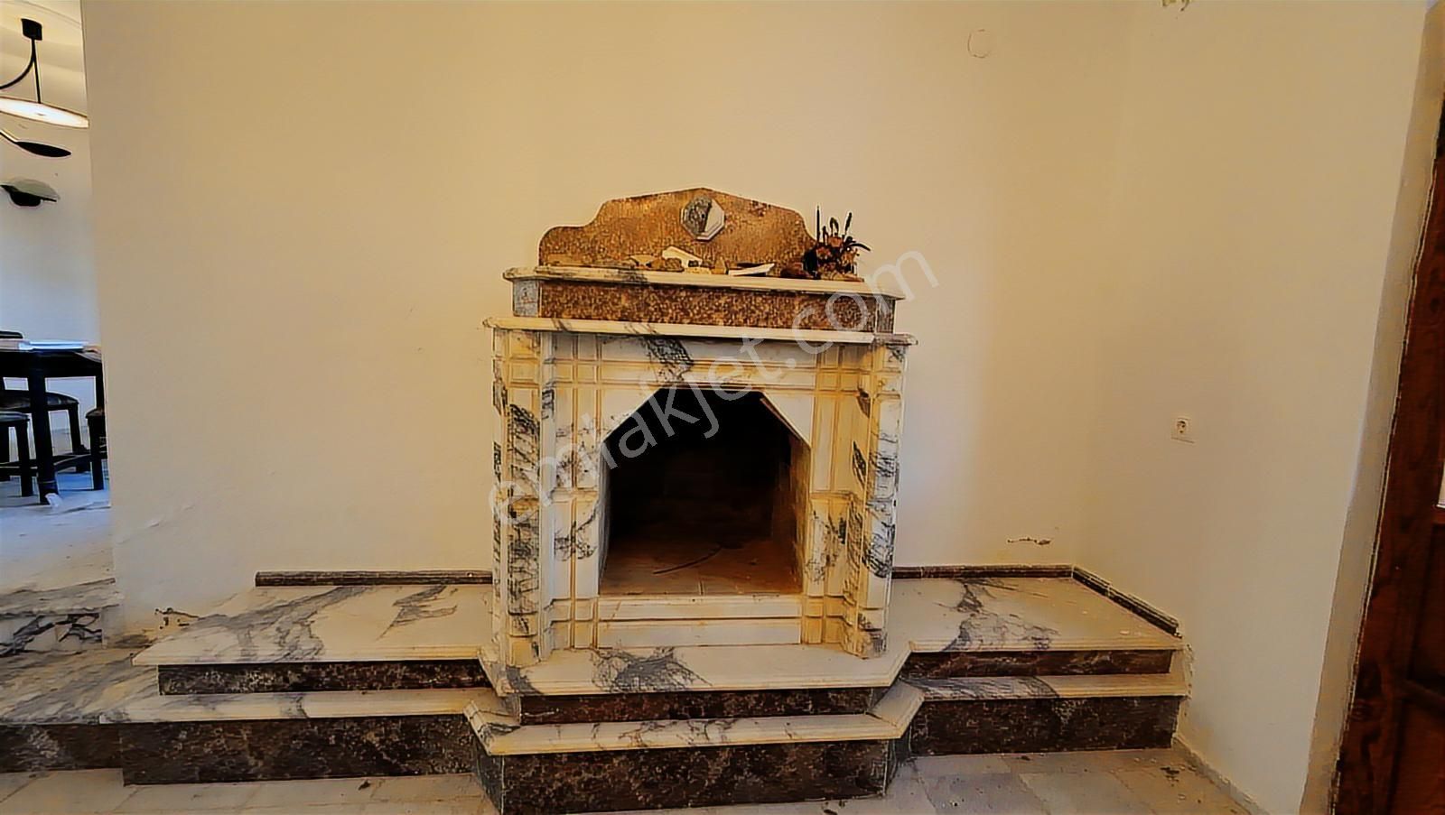 Era Angel'dan Ayvalık Lale Adasın'da 700m2 Arsa İçinde Müstakil - Görsel 24