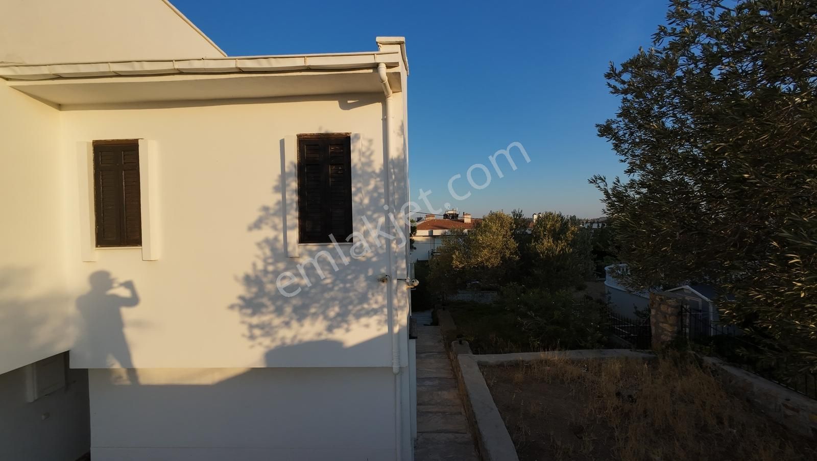 Era Angel'dan Ayvalık Lale Adasın'da 700m2 Arsa İçinde Müstakil - Görsel 16