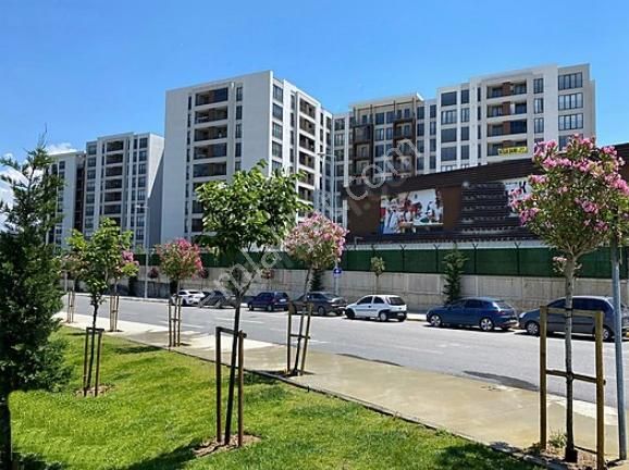 Pendik Esenler Mh Eşyalı Kiralık Daire Siteiçerisinde