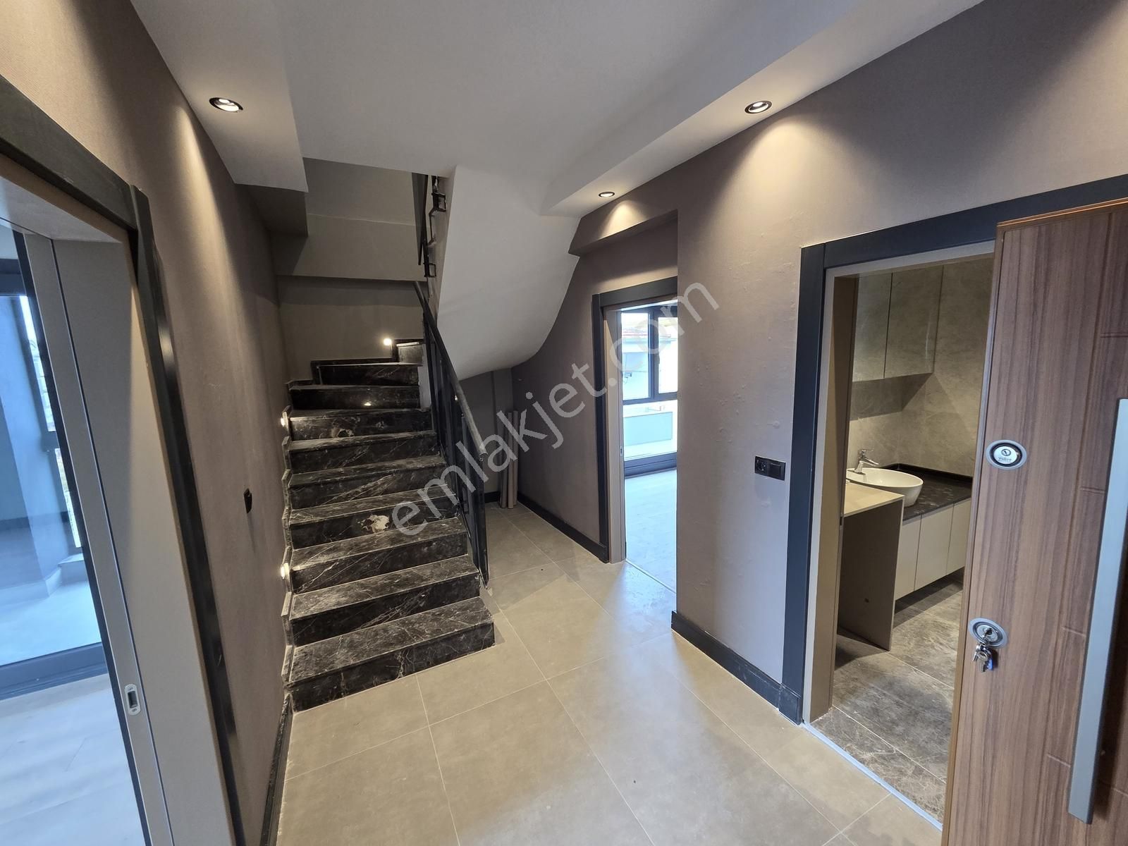 Mirden Bahçelievler'de Nitelikli Yaşam Sunan Sıfır 3+1 Dublex - Görsel 12