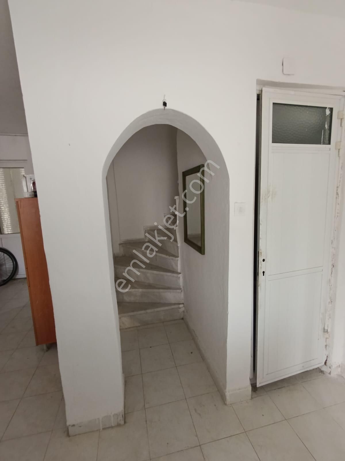 Kuşadası Güzelçamlı"da Denize 550 M. Cadde Üzeri Satılık Villa.. - Görsel 25