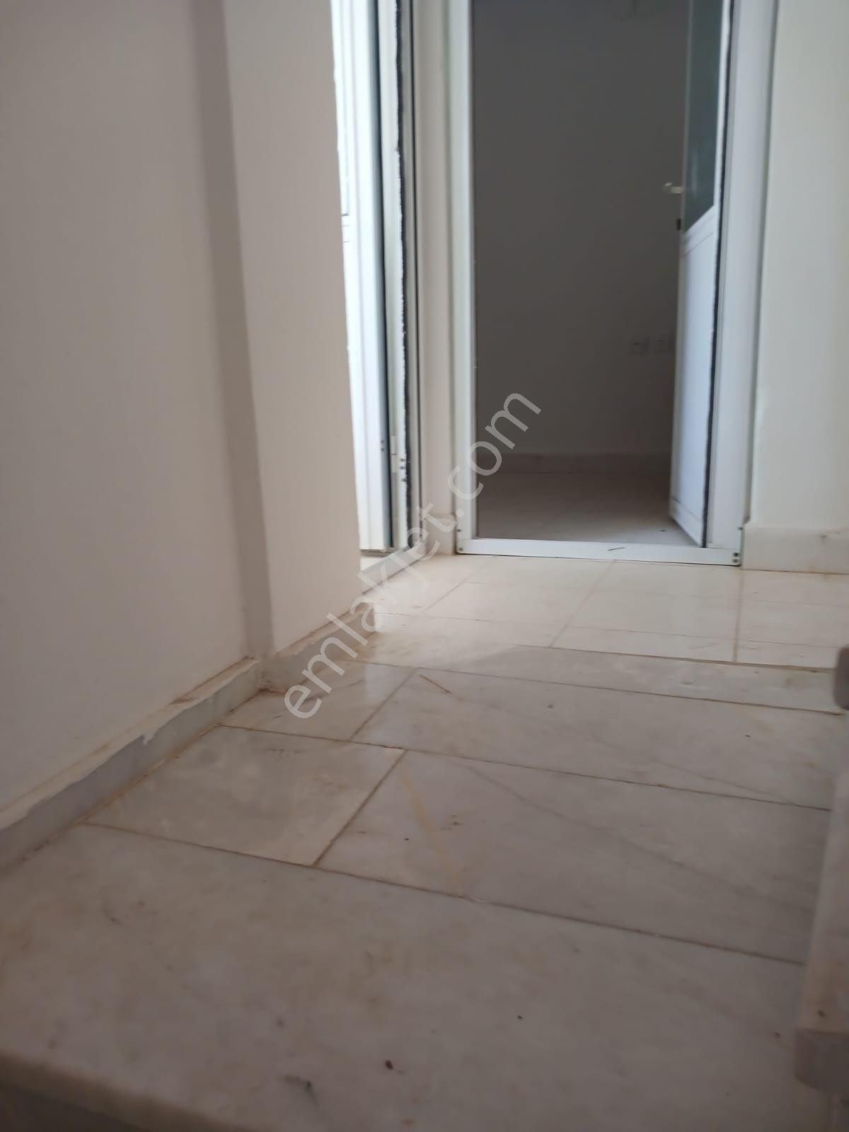 Kuşadası Güzelçamlı"da Denize 550 M. Cadde Üzeri Satılık Villa.. - Görsel 11