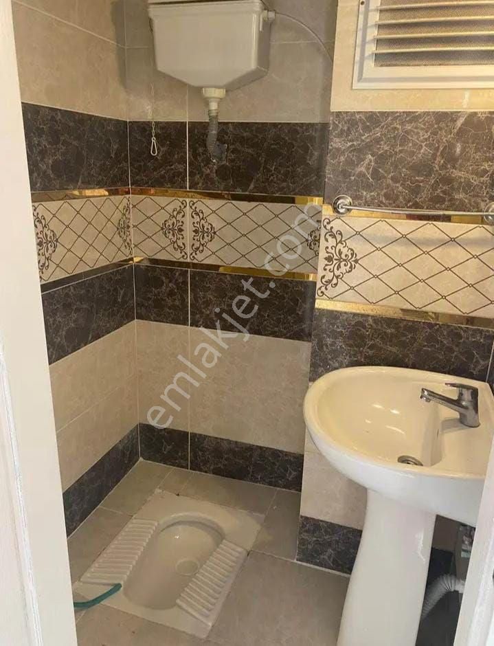 Kavaklıda Köşe Başı Satılık 2+1 Güney Daire - Görsel 5