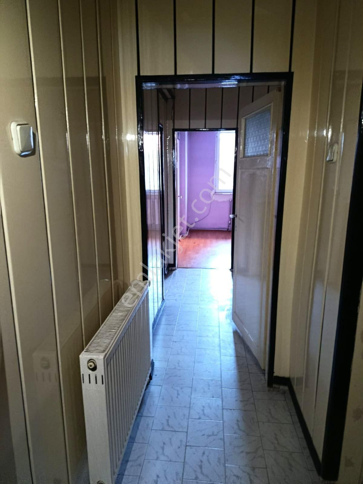 Hürriyet Mahallesinde 3+1 Kombili Kiralık Daire