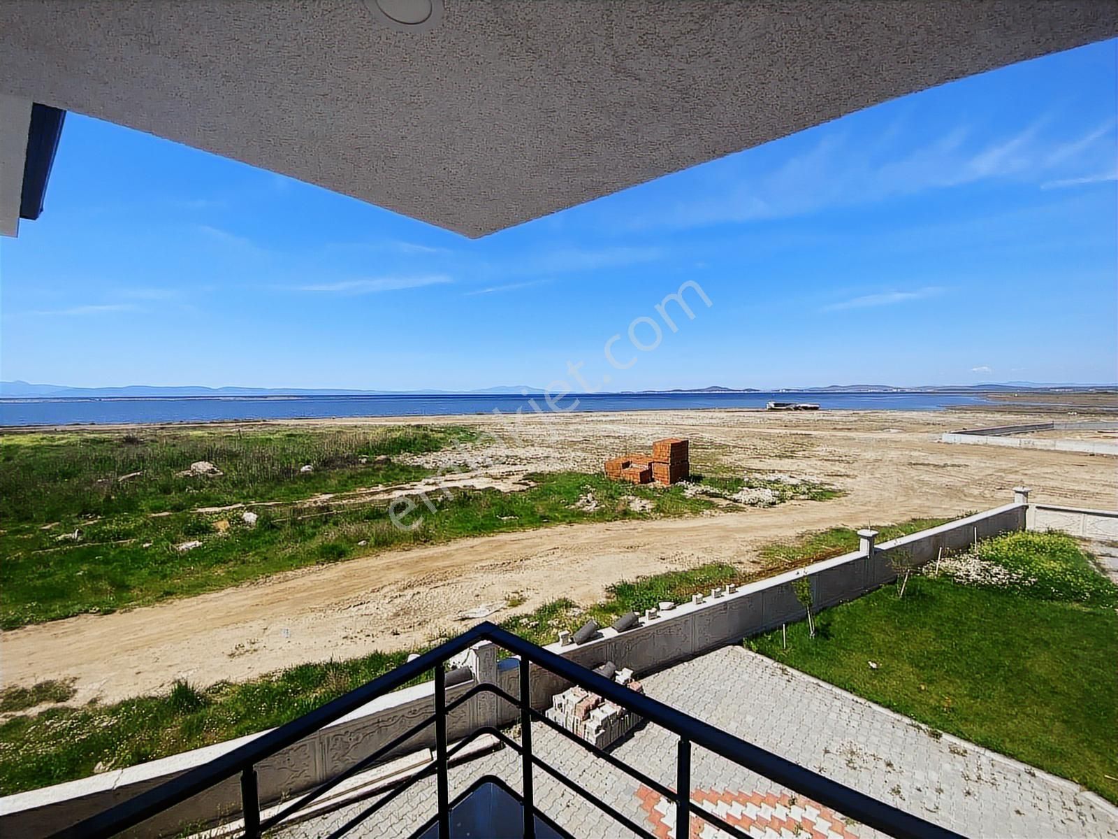 Rw Nefes'ten Altınova'da Denize Sıfır Sitede 3+1 Villa - Görsel 15