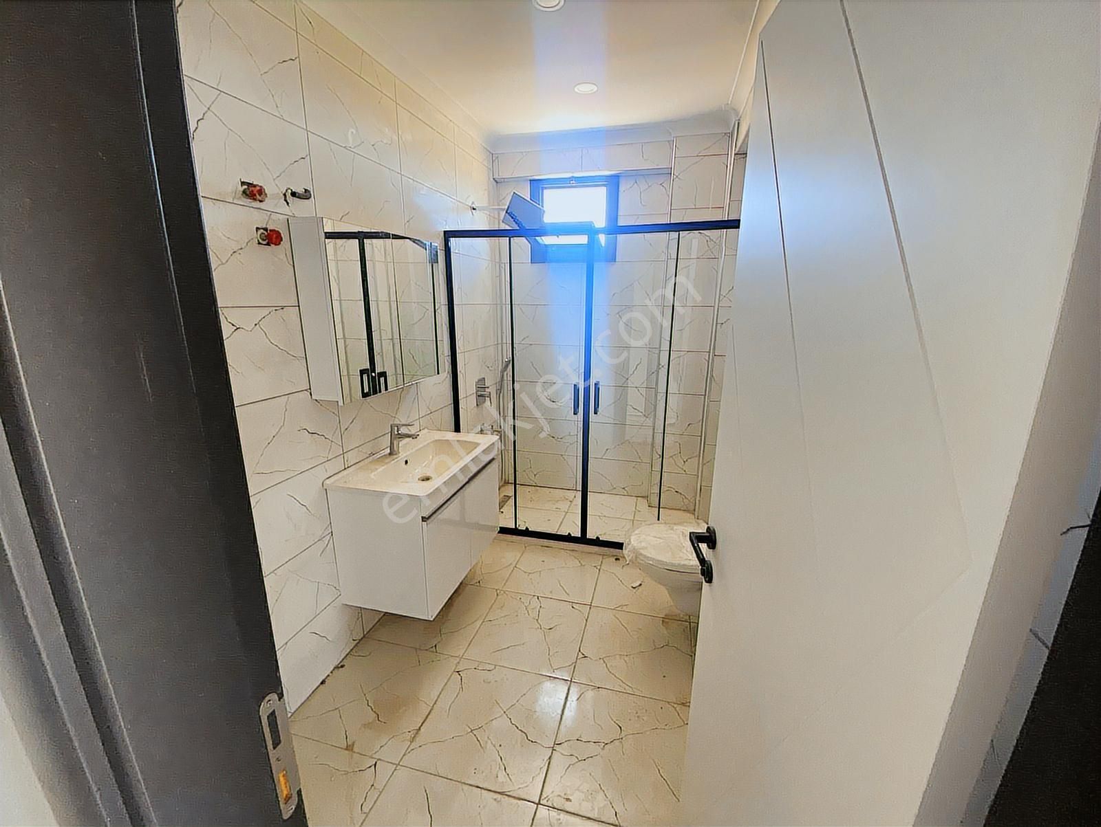 Rw Nefes'ten Altınova'da Denize Sıfır Sitede 3+1 Villa - Görsel 18