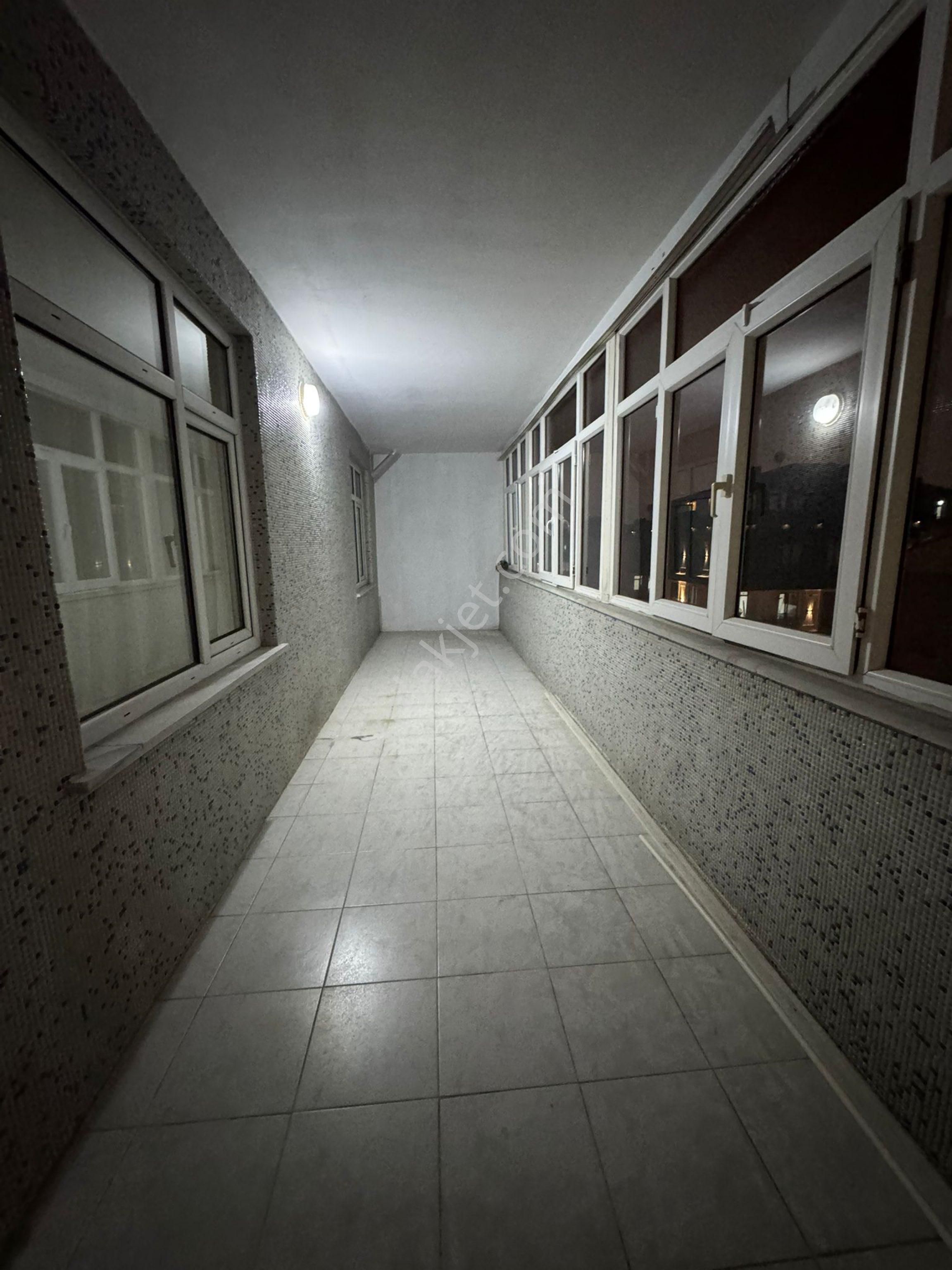 Avcılar Merkezde En Uygun Fiyatlı Geniş Dublex Fırsatı