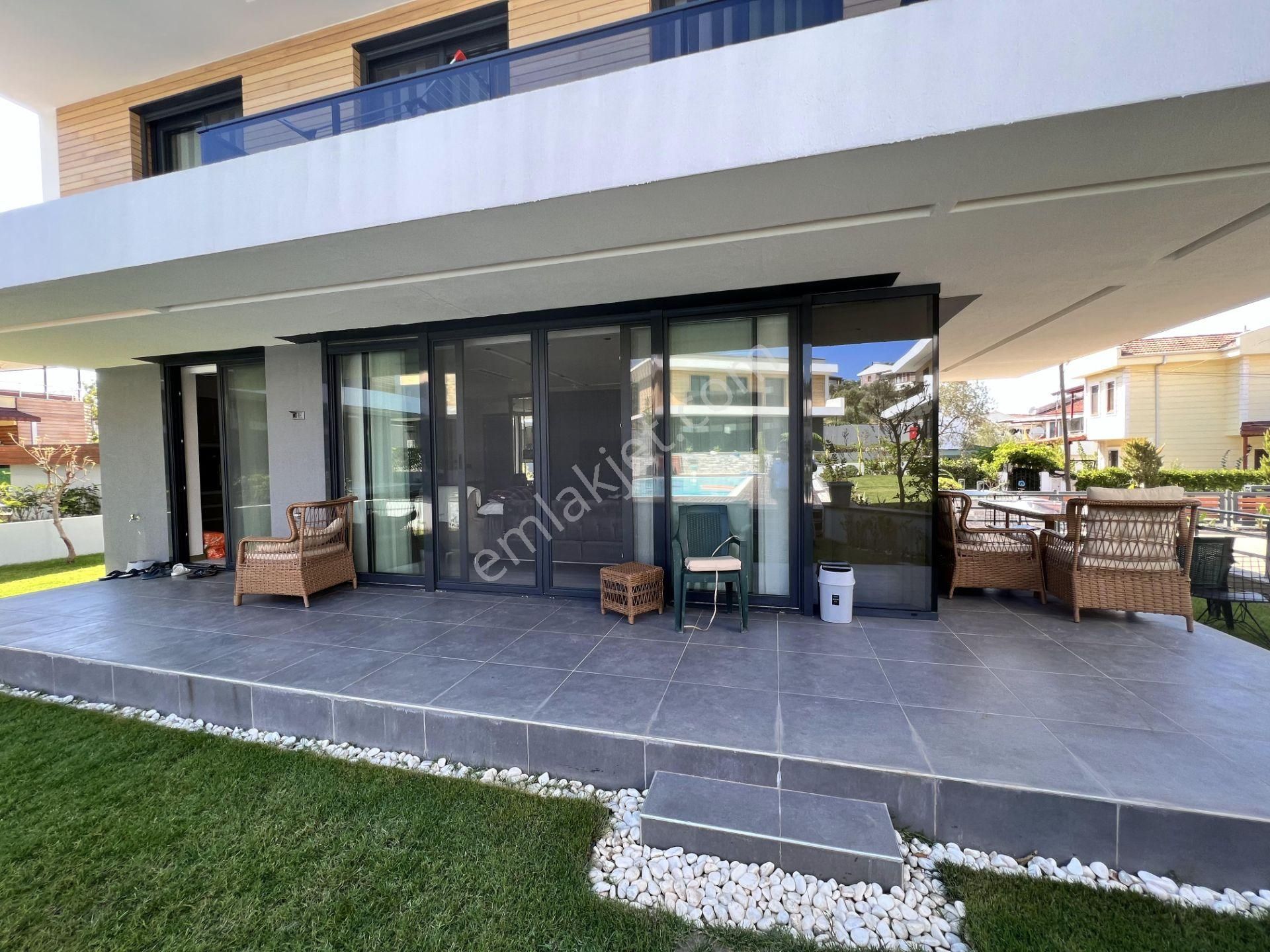 Ayvalık Ta Satılık Muhtesem Villa.yuzme Havuzludur - Görsel 4