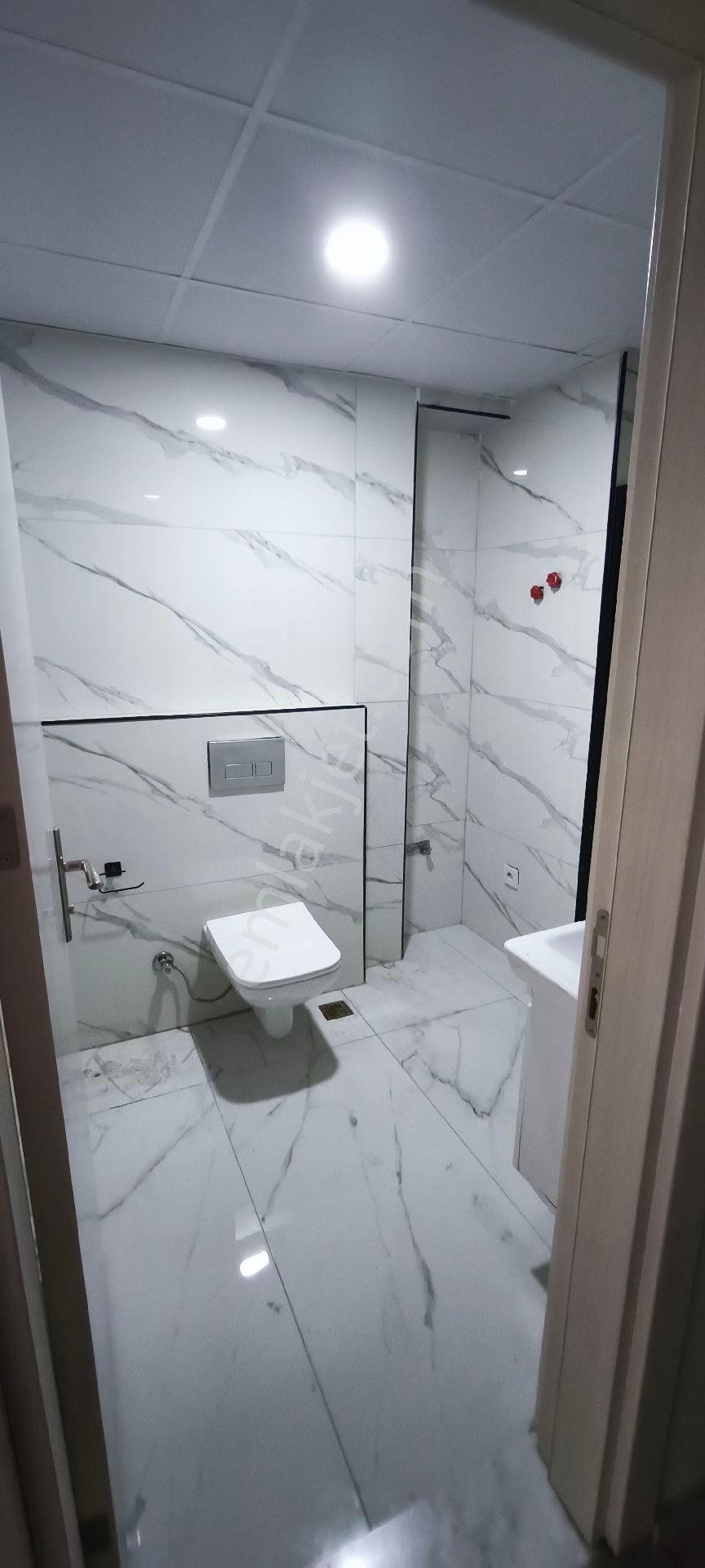 Sahibinden Klimalı Merkezi Lokasyonda Kiralık 1+1 - Görsel 14