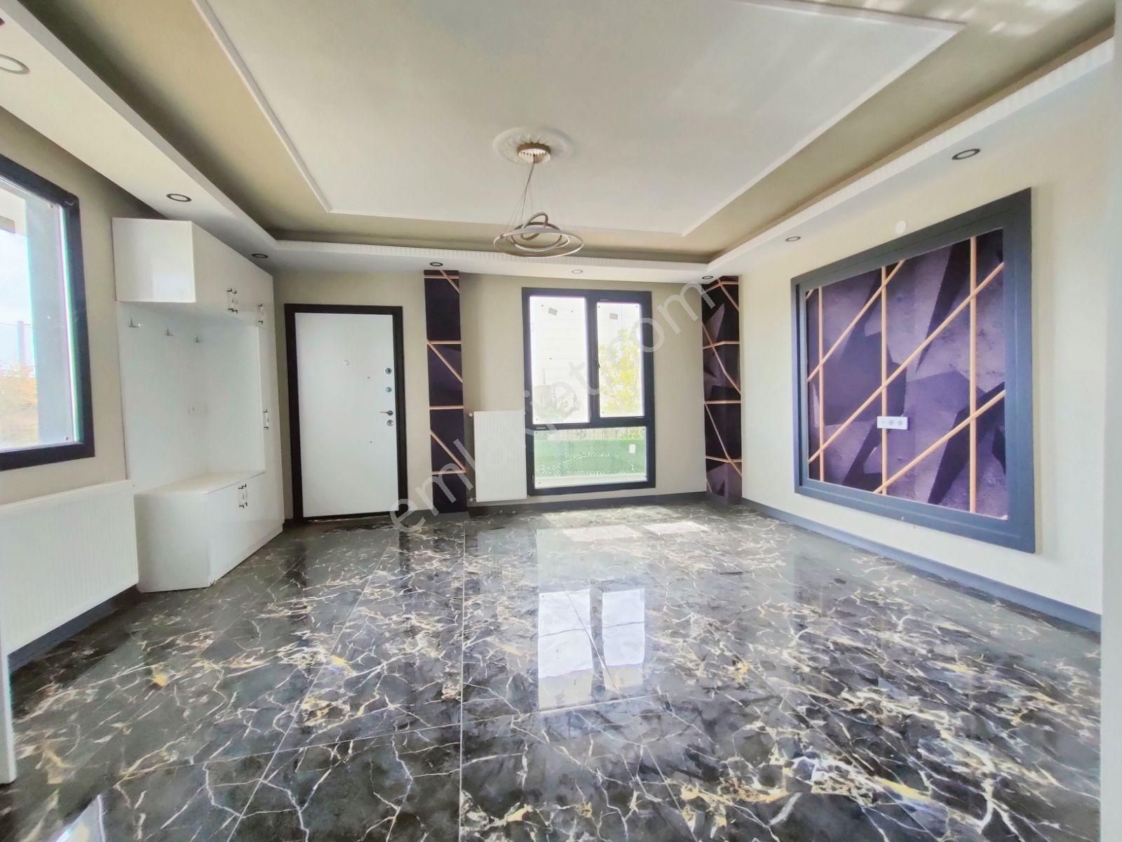 Kartallar'dan Deniz Tarafında Kocaman Bahçeli Lüks Ve Şık Yazlık - Görsel 12