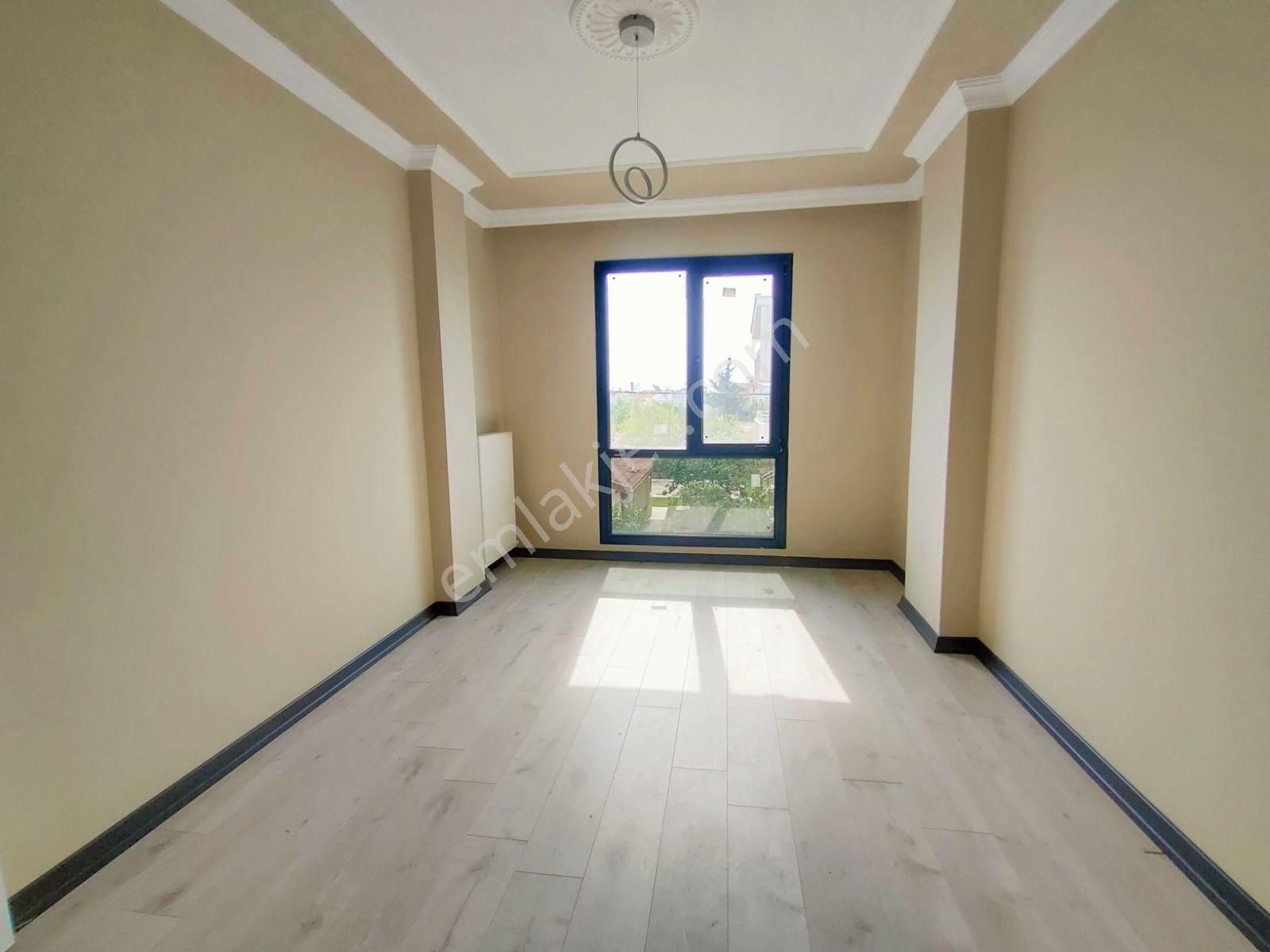 Kartallar'dan Deniz Tarafında Kocaman Bahçeli Lüks Ve Şık Yazlık - Görsel 25