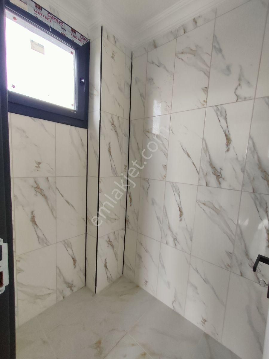 Kartallar'dan Deniz Tarafında Kocaman Bahçeli Lüks Ve Şık Yazlık - Görsel 29