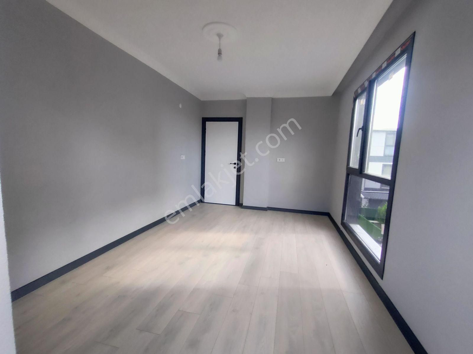 Denize Yakın Merkezi Konumlu Köşe Başı Villa/kartallar'dan/ - Görsel 17