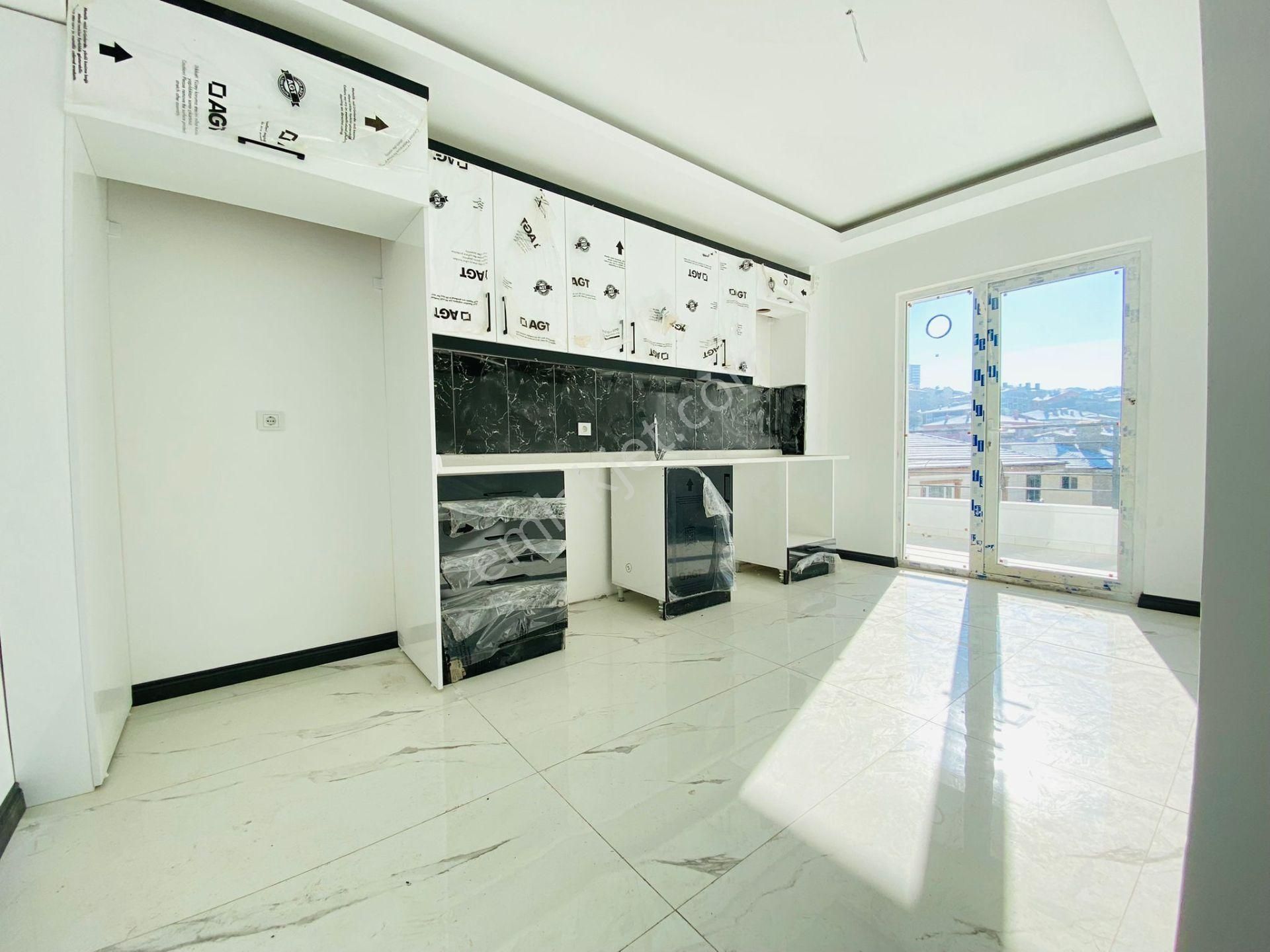 Boğaziçi Samsun Yolu Cephe Sıfır Bina Katta Satılık 3+1 Daire !!!