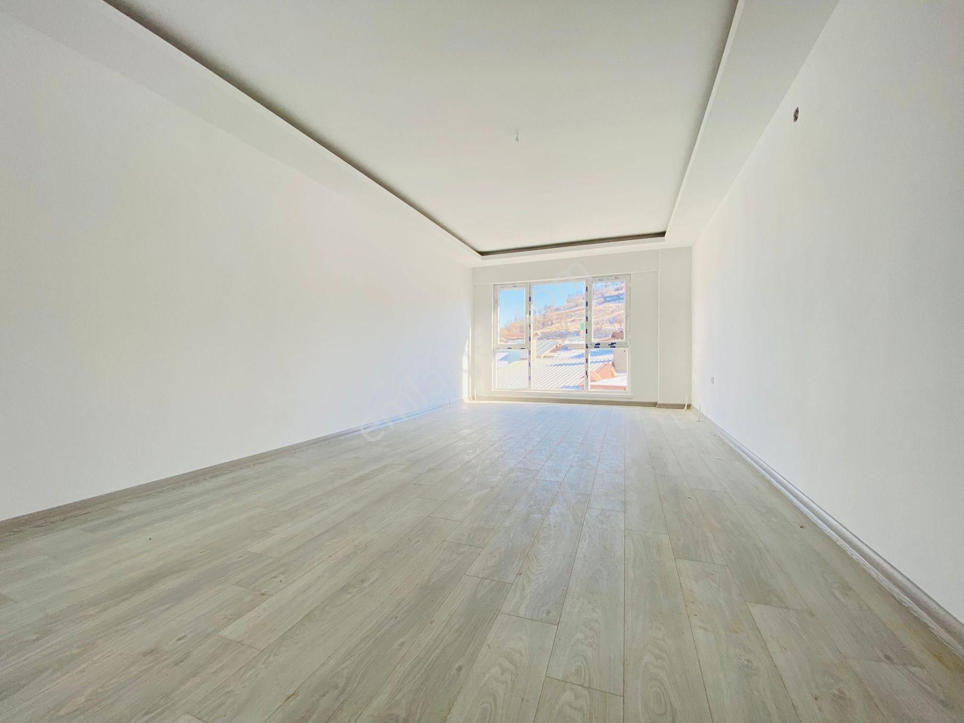 Boğaziçi Samsun Yolu Cephe Sıfır Bina Katta Satılık 3+1 Daire !!! - Görsel 6