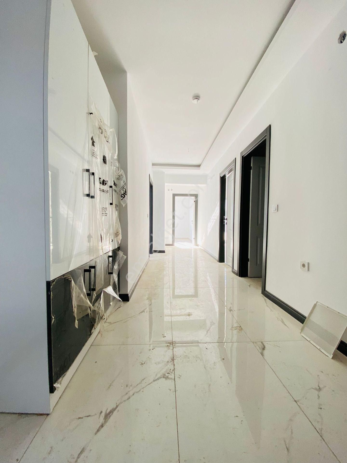 Boğaziçi Samsun Yolu Cephe Sıfır Bina Katta Satılık 3+1 Daire !!! - Görsel 24