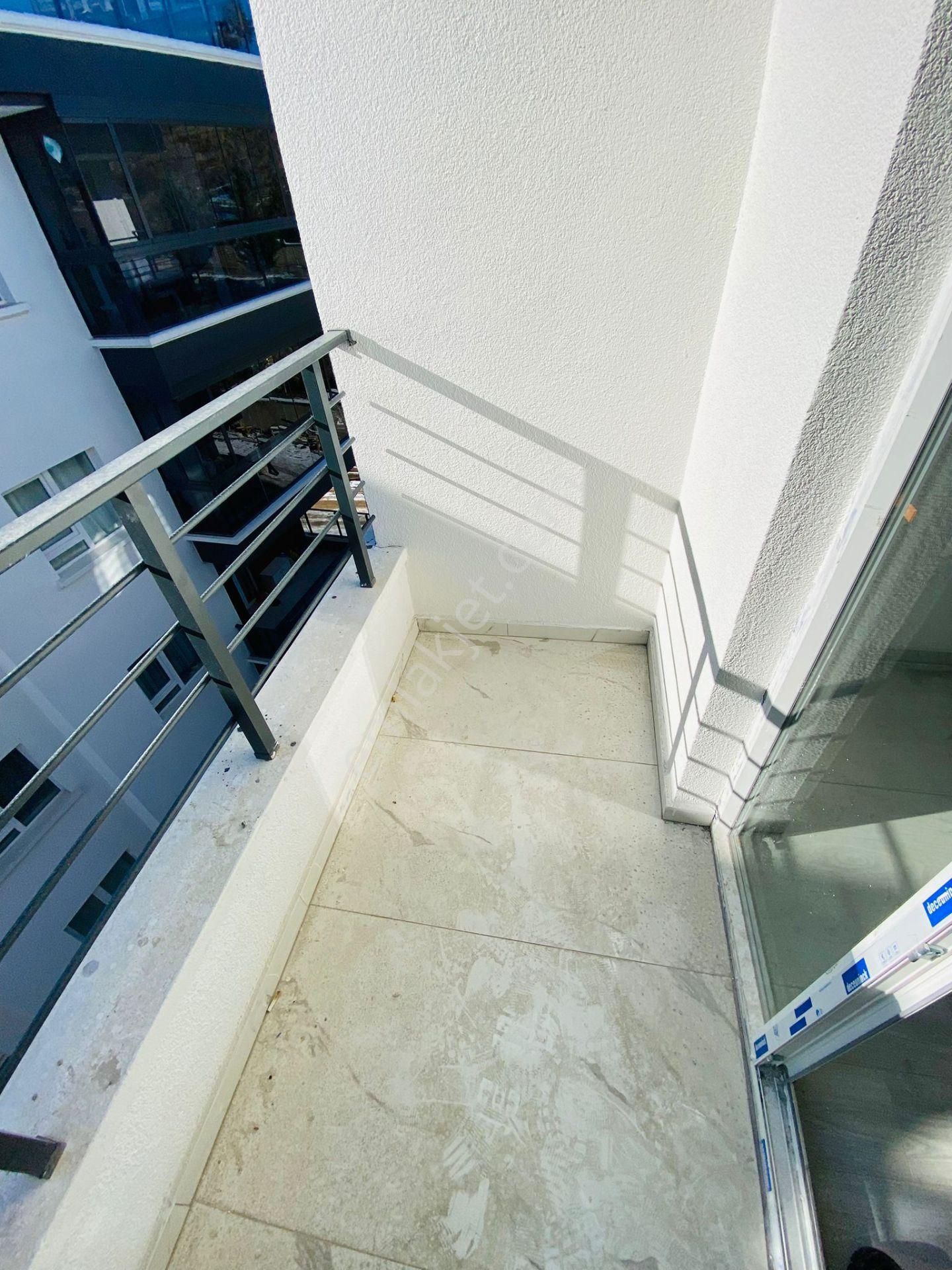 Boğaziçi Samsun Yolu Cephe Sıfır Bina Katta Satılık 3+1 Daire !!! - Görsel 23