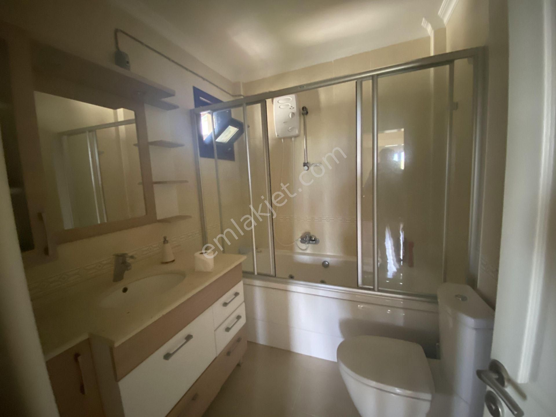 Balıkesir Ayvalık Ta Satılık Muhtesem Villa.denize Sıfır. - Görsel 16