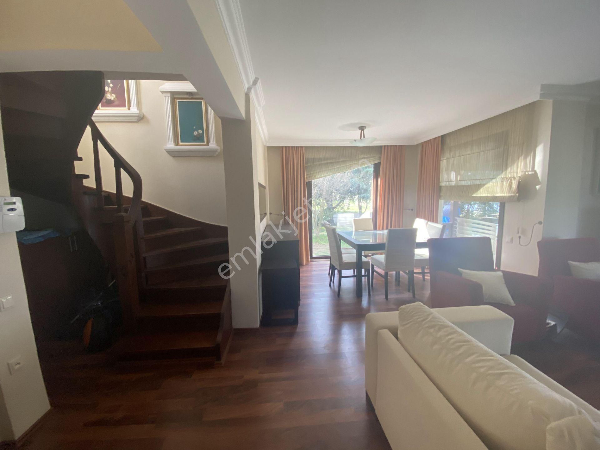 Balıkesir Ayvalık Ta Satılık Muhtesem Villa.denize Sıfır. - Görsel 8