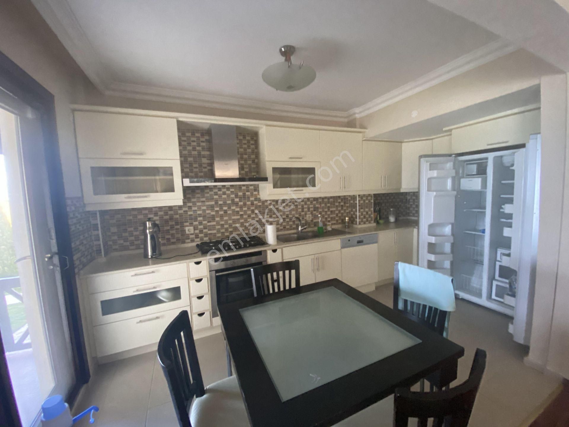 Balıkesir Ayvalık Ta Satılık Muhtesem Villa.denize Sıfır. - Görsel 7