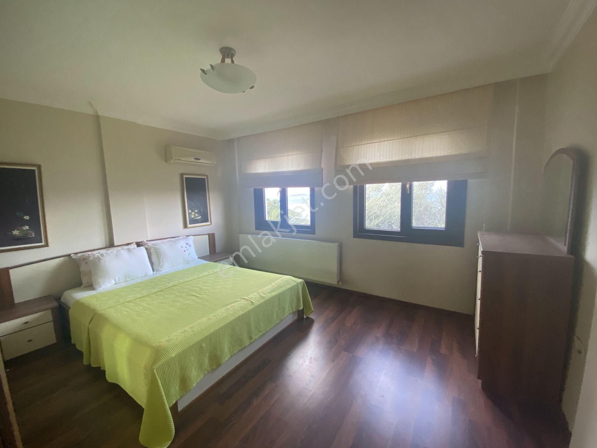 Balıkesir Ayvalık Ta Satılık Muhtesem Villa.denize Sıfır. - Görsel 12