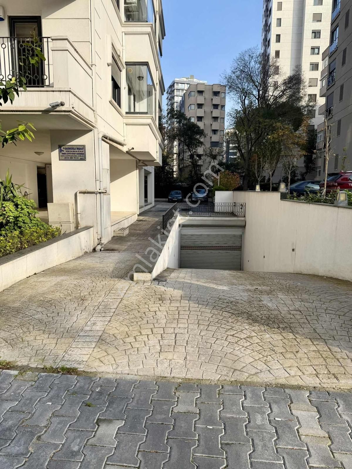 Fenerbahçe Kiralık 4+1 Balkonlu Geniş M2 - Görsel 2