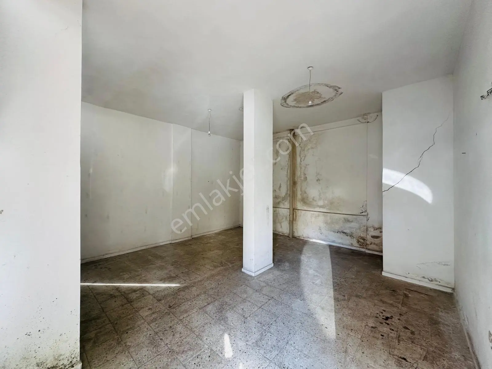 Emlakparktan Şekerhane Mah. Alimam Cami Arkası Kiralık Dükkanlar - Görsel 23
