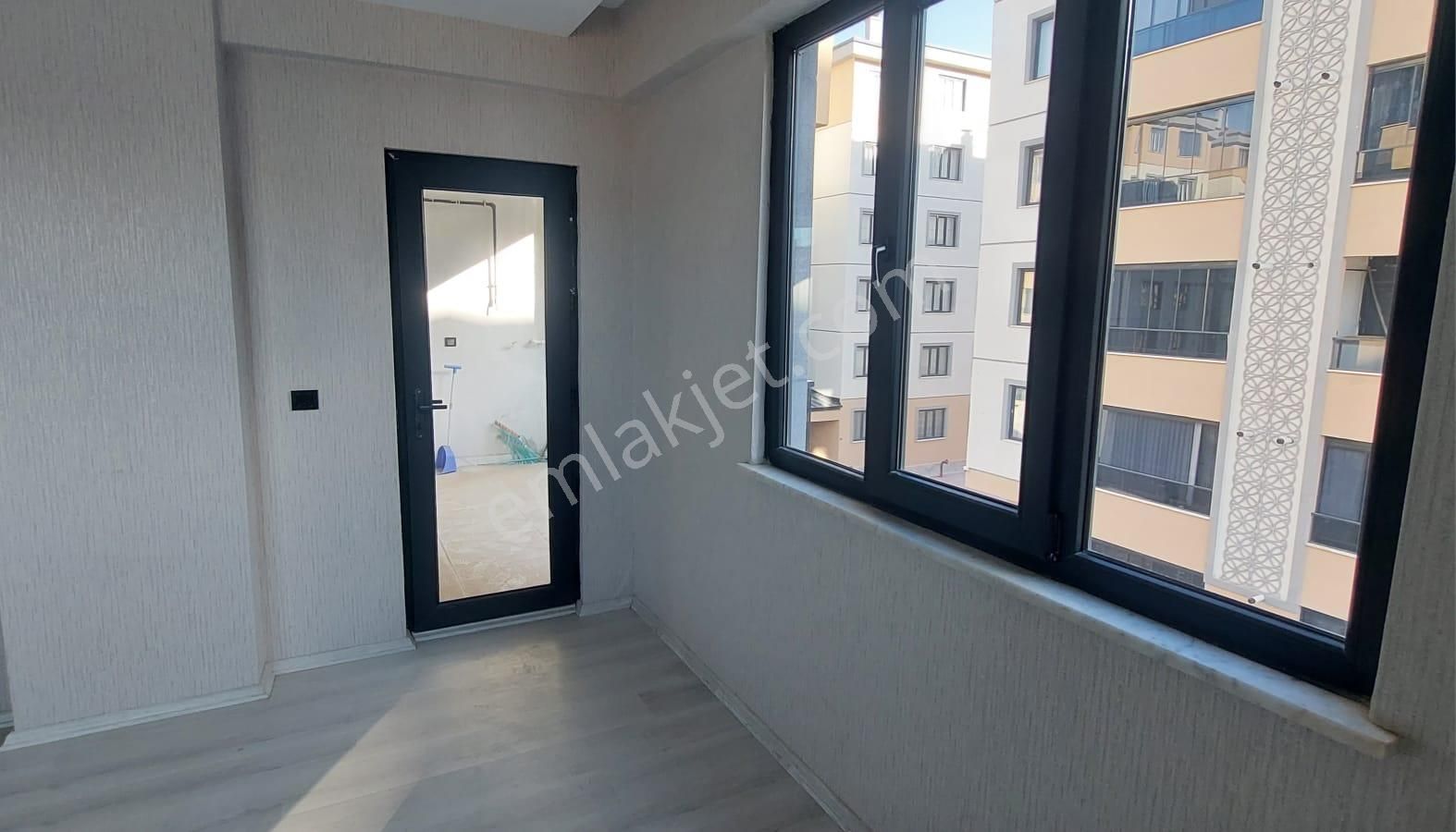 İsa Kavak Gayrimenkul'den Karatay Akabe Satılık 3+1 Daire