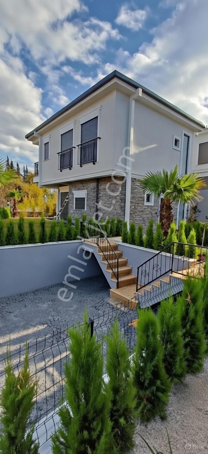 Mazaralı Sıfır Oturmaya Hazır Lüx Villalar - Görsel 12