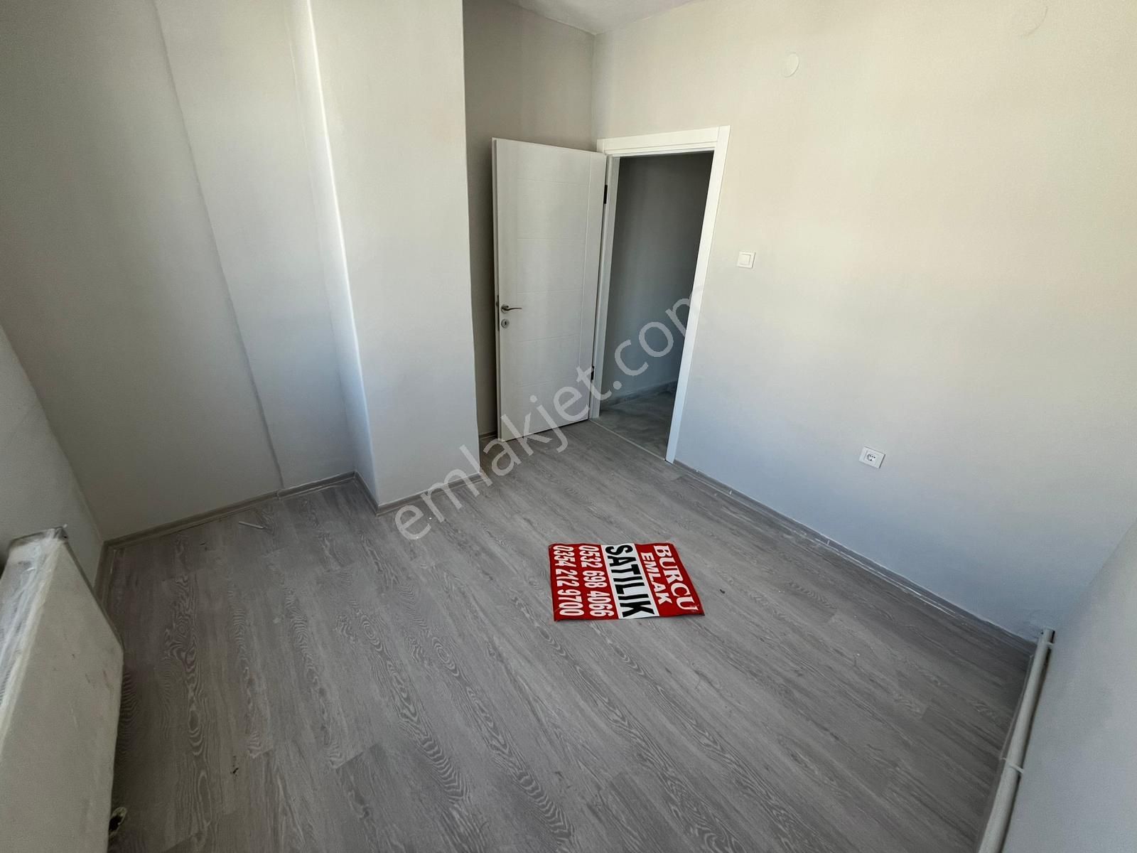 Lise Caddesi Üzerinde 4+1 Cephesi Açık Satılık Daire***burcu*** - Görsel 14