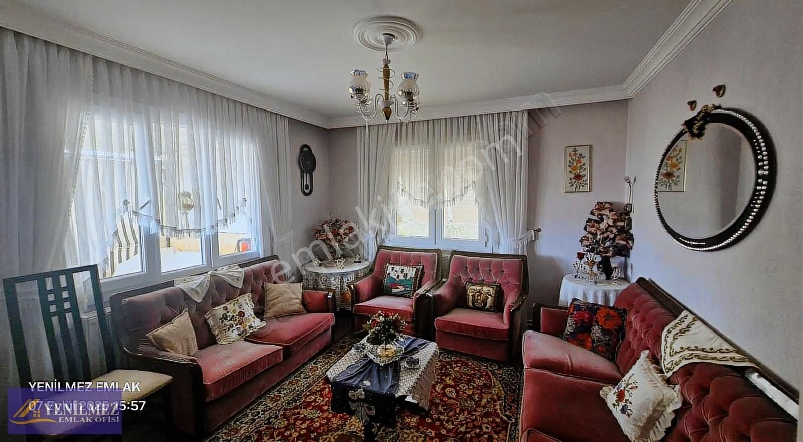 Tire Merkeze Yakın Satılık Evi Olan Manzaralı Arazi - Görsel 2