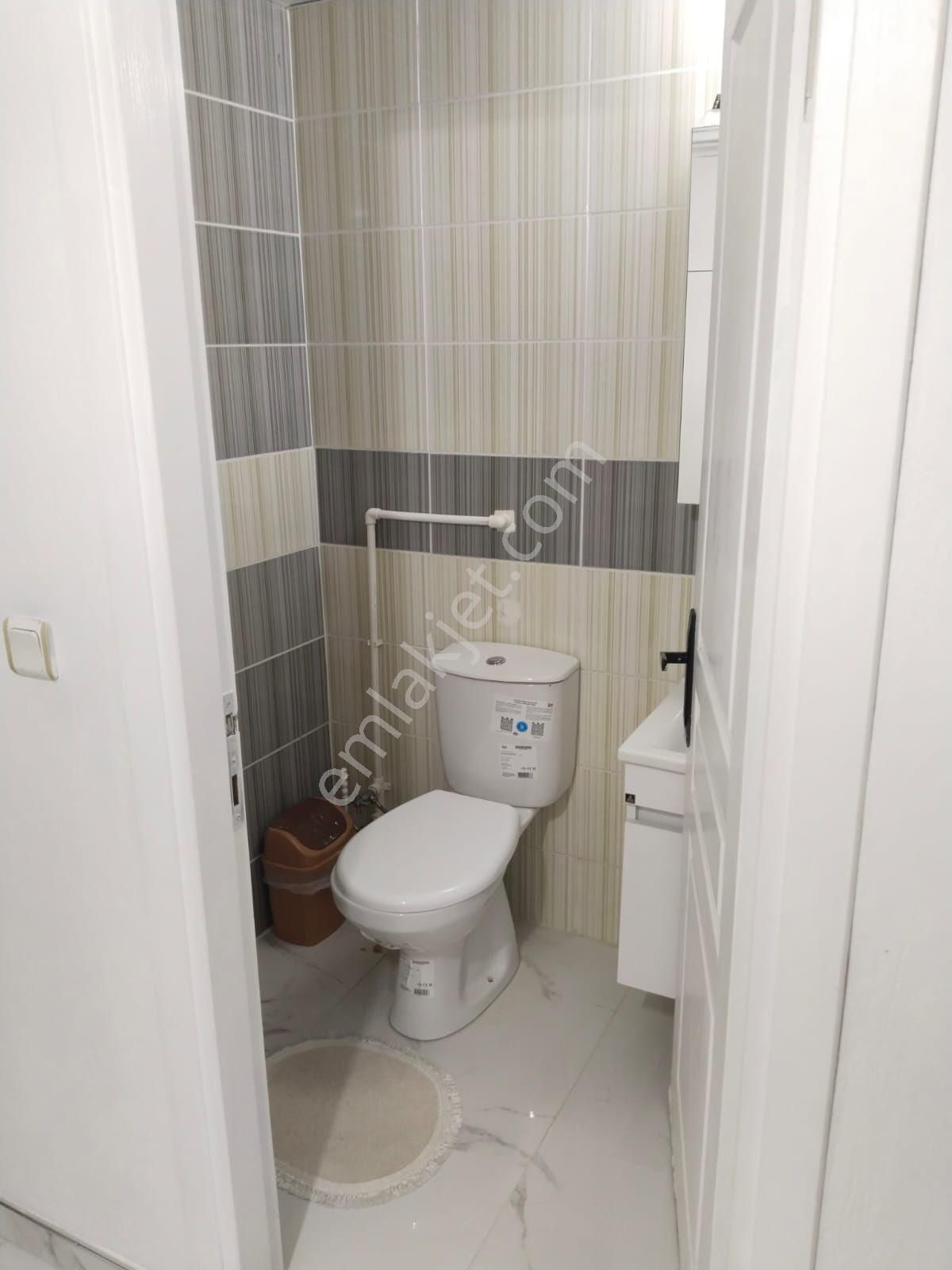 Dutlubahçe 'de Doğalgazlı Ayrı Mutfaklı Geniş 3+1 - Görsel 10