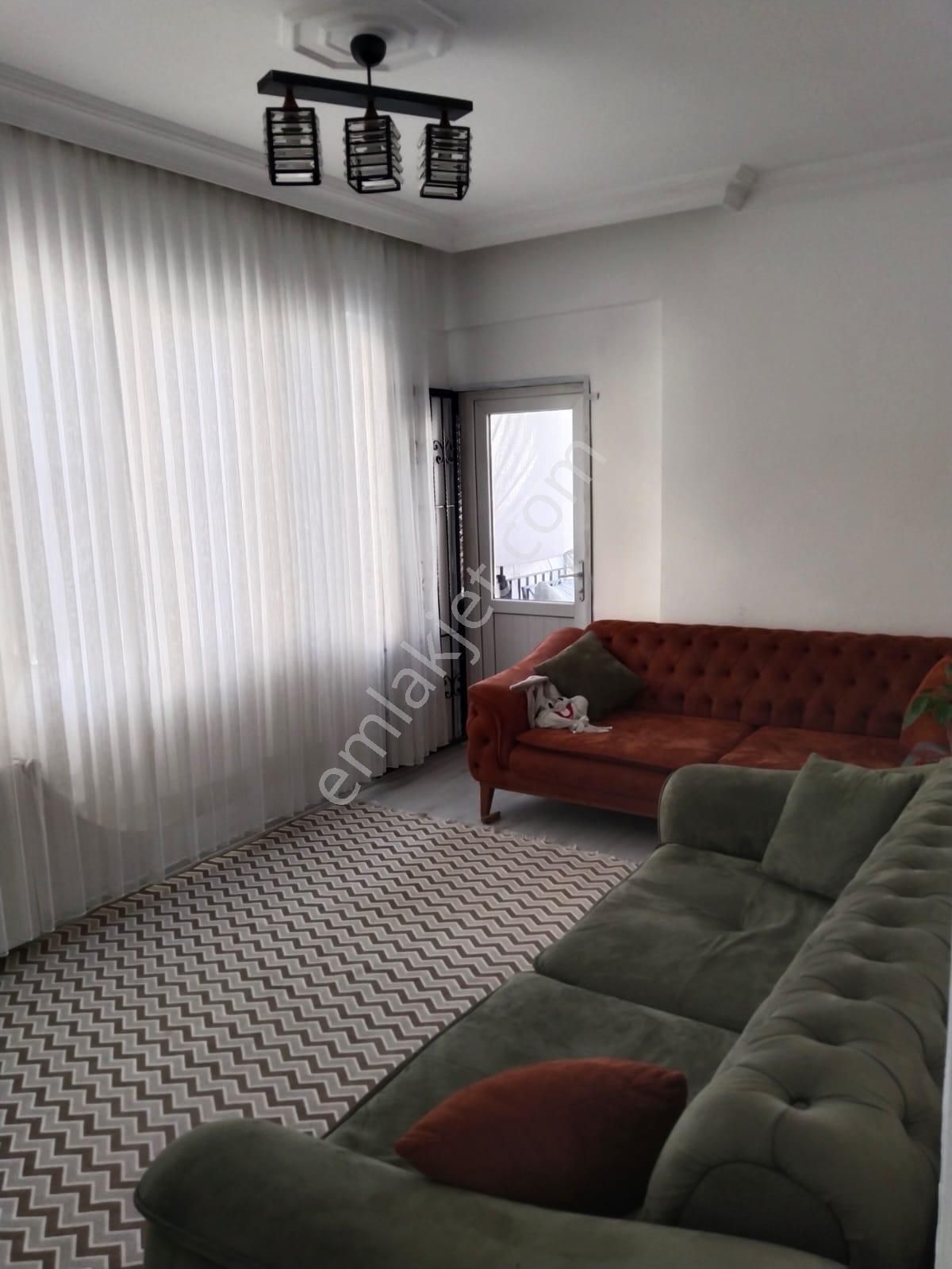 Dutlubahçe 'de Doğalgazlı Ayrı Mutfaklı Geniş 3+1 - Görsel 7