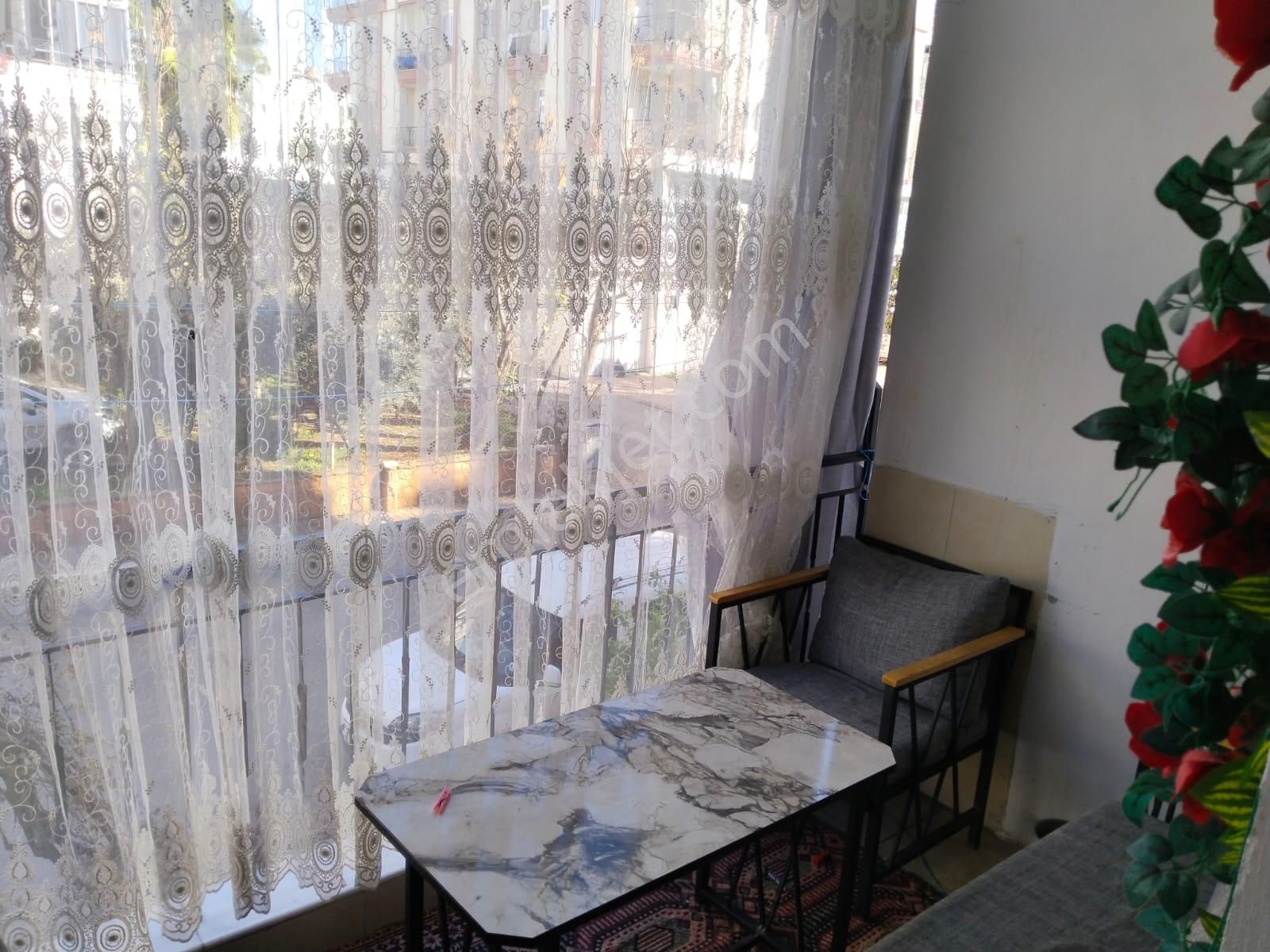 Dutlubahçe 'de Doğalgazlı Ayrı Mutfaklı Geniş 3+1 - Görsel 6