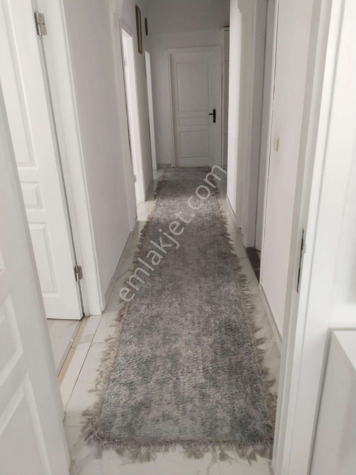 Dutlubahçe 'de Doğalgazlı Ayrı Mutfaklı Geniş 3+1 - Görsel 12