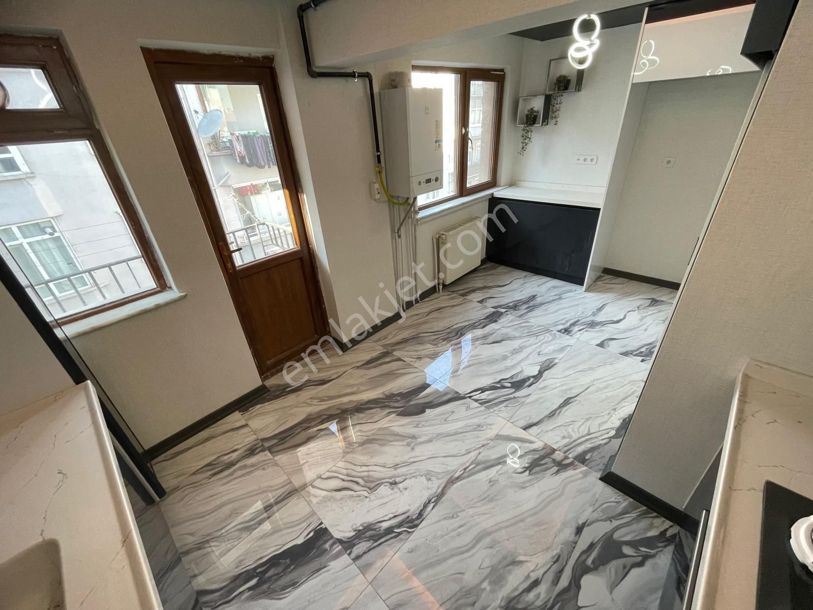 Sincan Akşemsettin Mah.'de Satılık 4+1 3 Balkonlu Teraslı Daire - Görsel 9