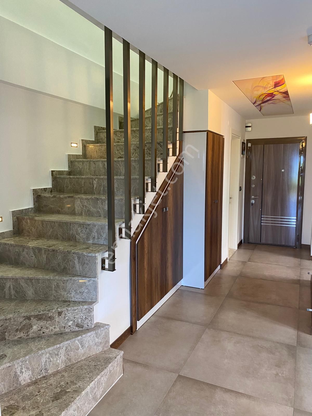 Soğucak'ta 3+1 Bahçeli Villa - Görsel 12