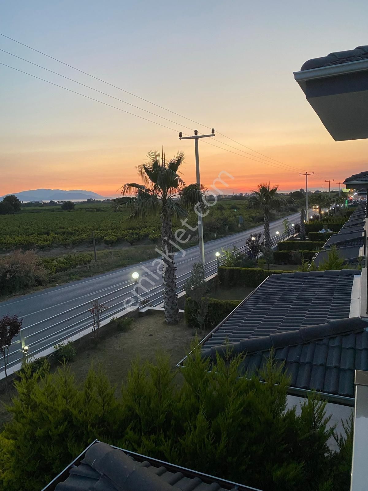 Soğucak'ta 3+1 Bahçeli Villa - Görsel 31