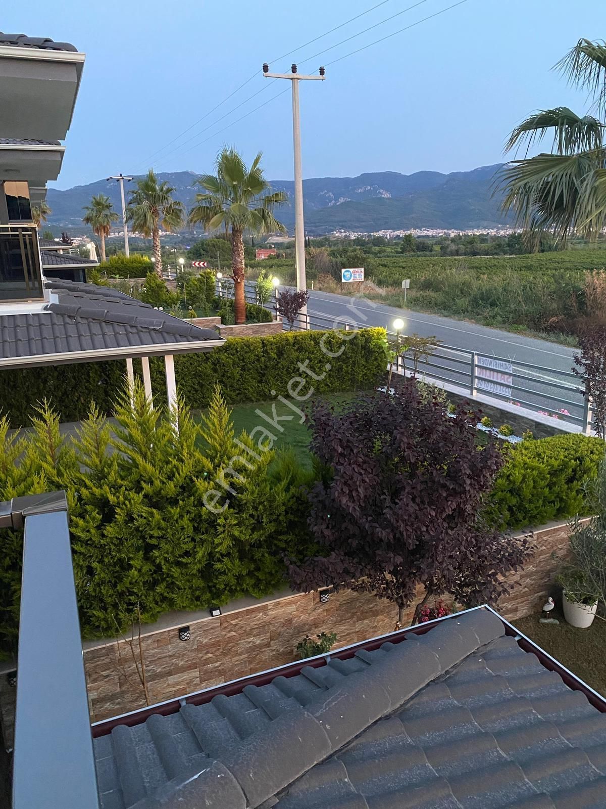 Soğucak'ta 3+1 Bahçeli Villa - Görsel 32