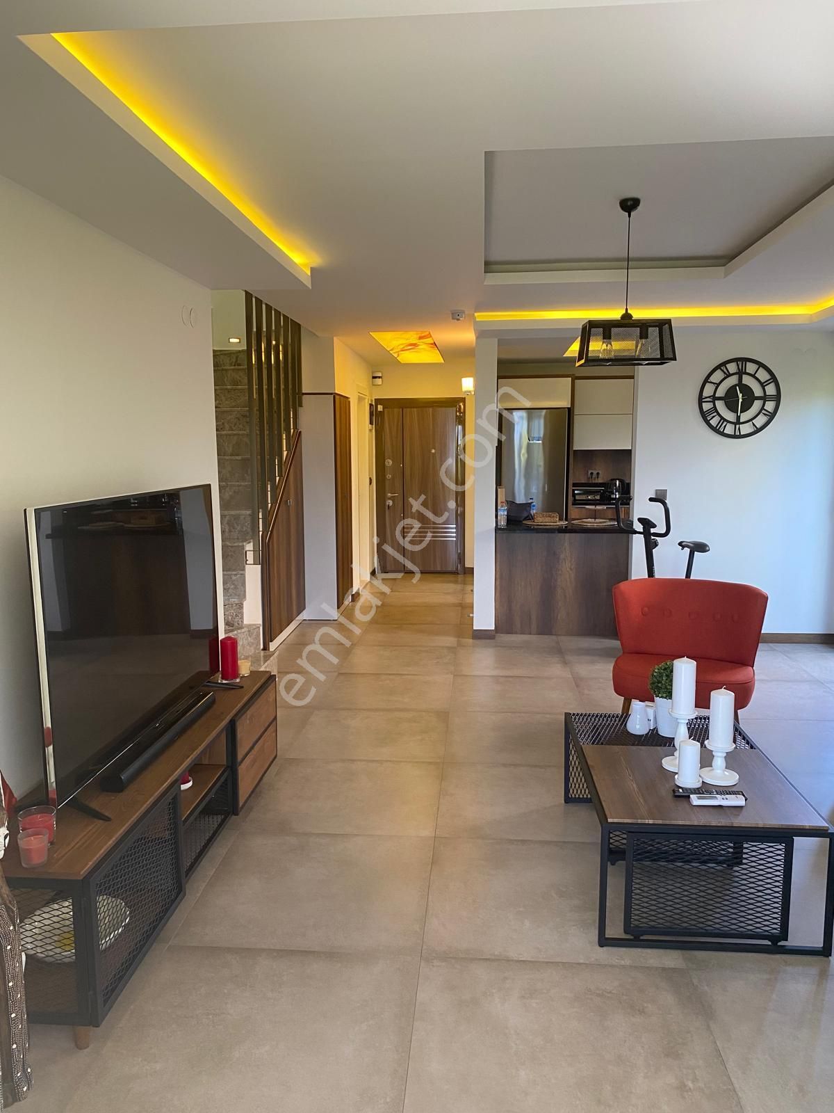 Soğucak'ta 3+1 Bahçeli Villa - Görsel 6