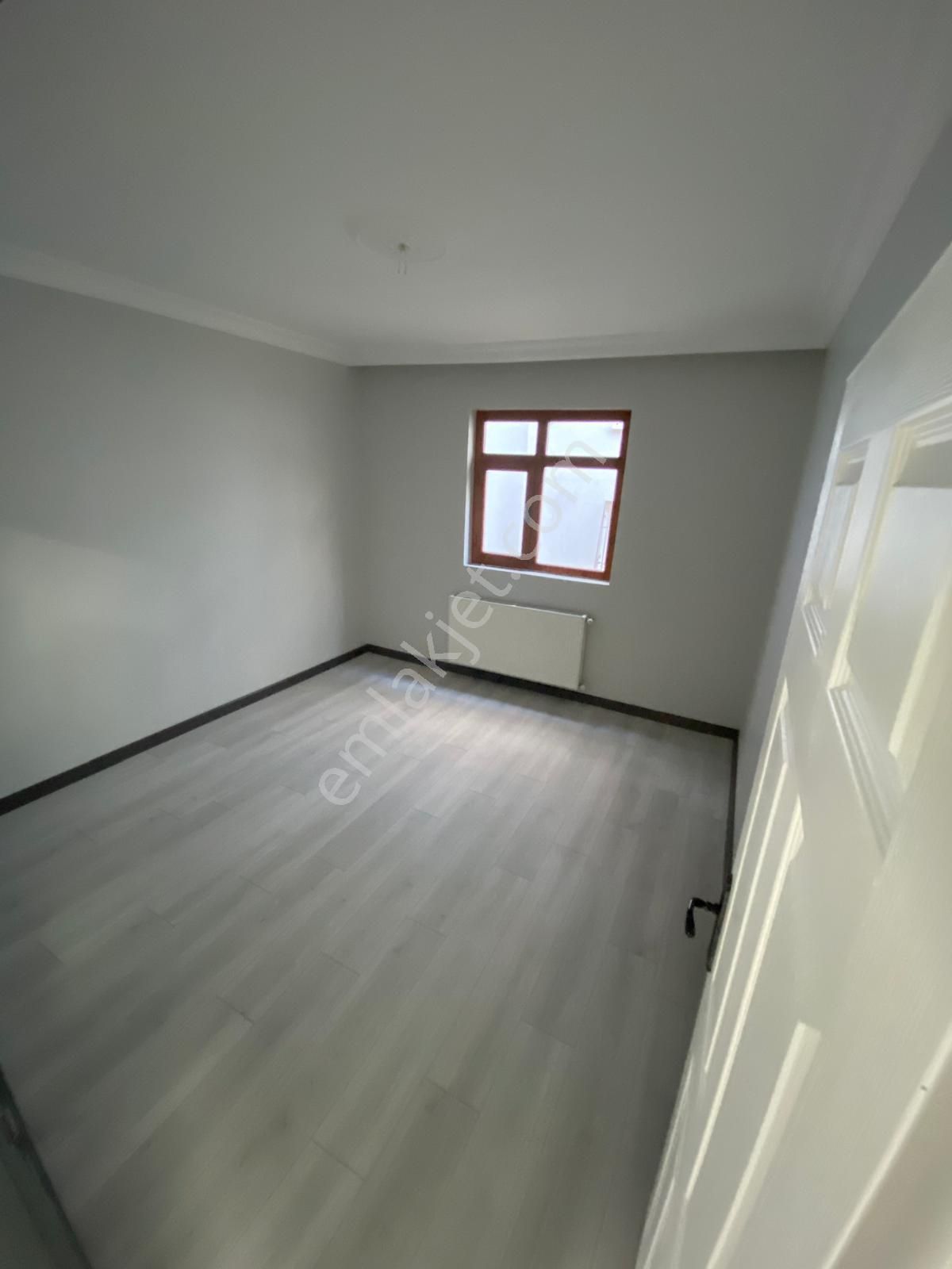 Bilgen Vatan'dan Bağlarbaşı Cadde Üzeri Megalüks Yapılı Masrafsız Asansörlü 3+1 Satılık Ön Cephe - Görsel 8